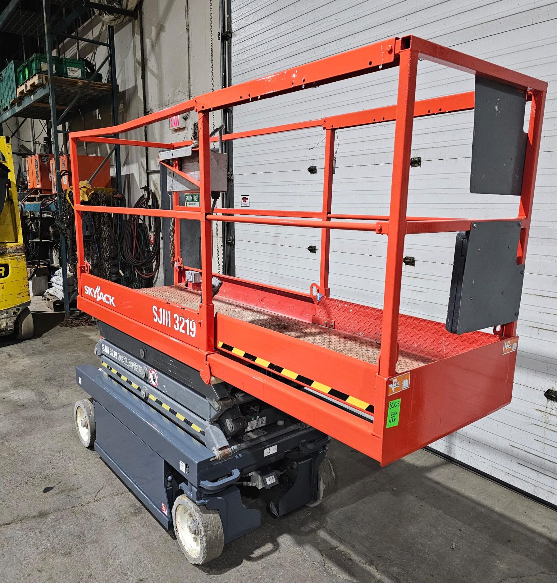 2013 Skyjack SJIII model 3219 - 550lbs Capacity Forklift Electric 24V 19ft lift height with VERY LOW - Image 5 of 8