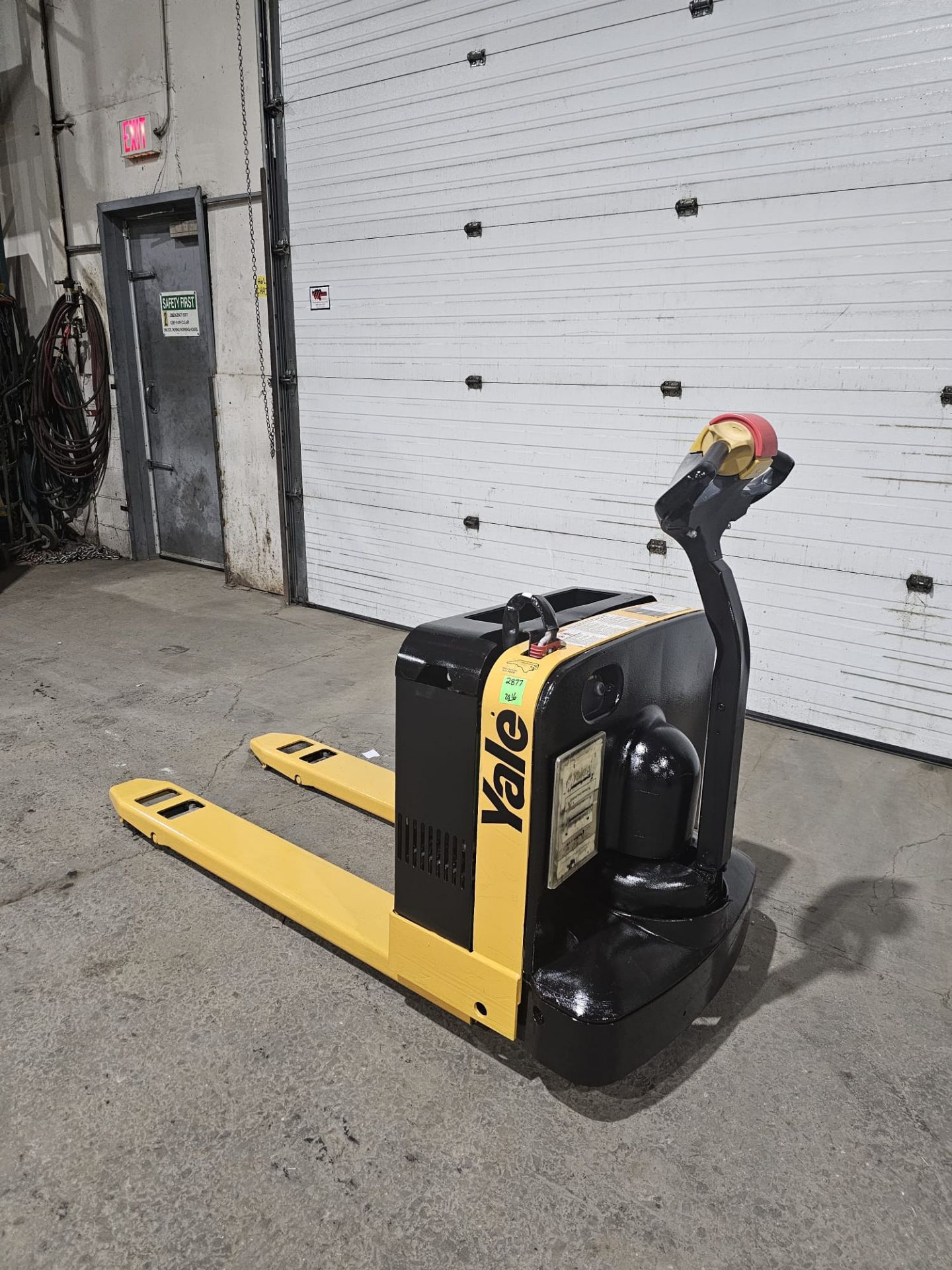 2016 Yale Walkie 4,000lbs capacity Powered Pallet Cart 24V Walk Behind unit - Image 2 of 5