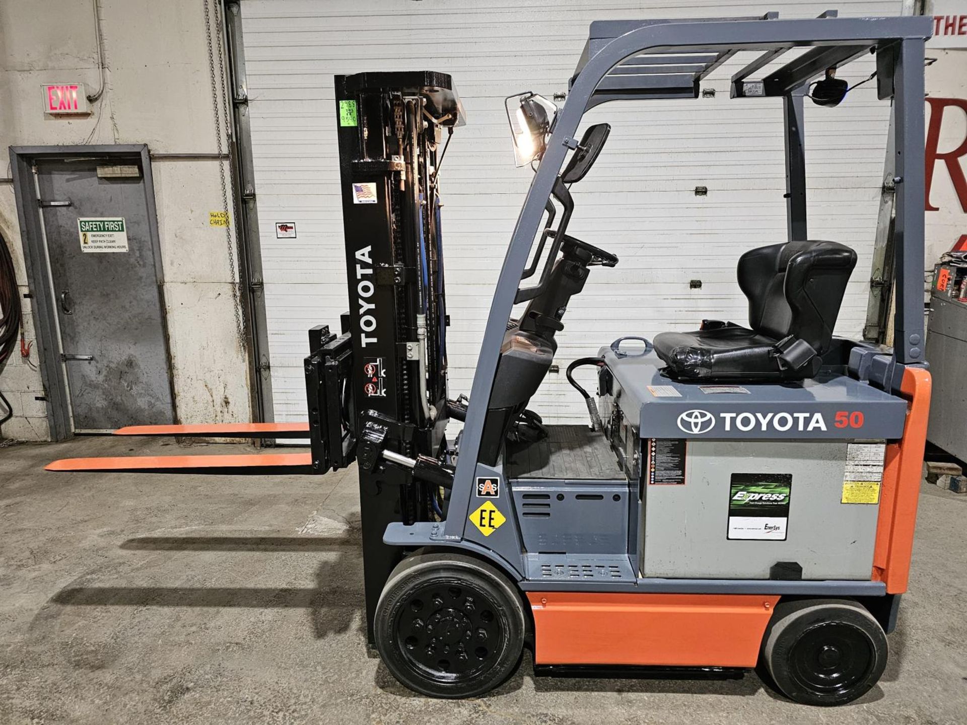 2012 TOYOTA 5,000lbs Capacity Electric Forklift EXPLOSION PROOF 48V with sideshift & 3-Stage Mast