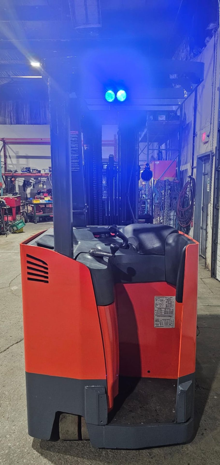 2017 Toyota 4,000lbs Capacity Stand On Electric Forklift with 4-STAGE Mast, sideshift, 36V Battery - Image 3 of 7