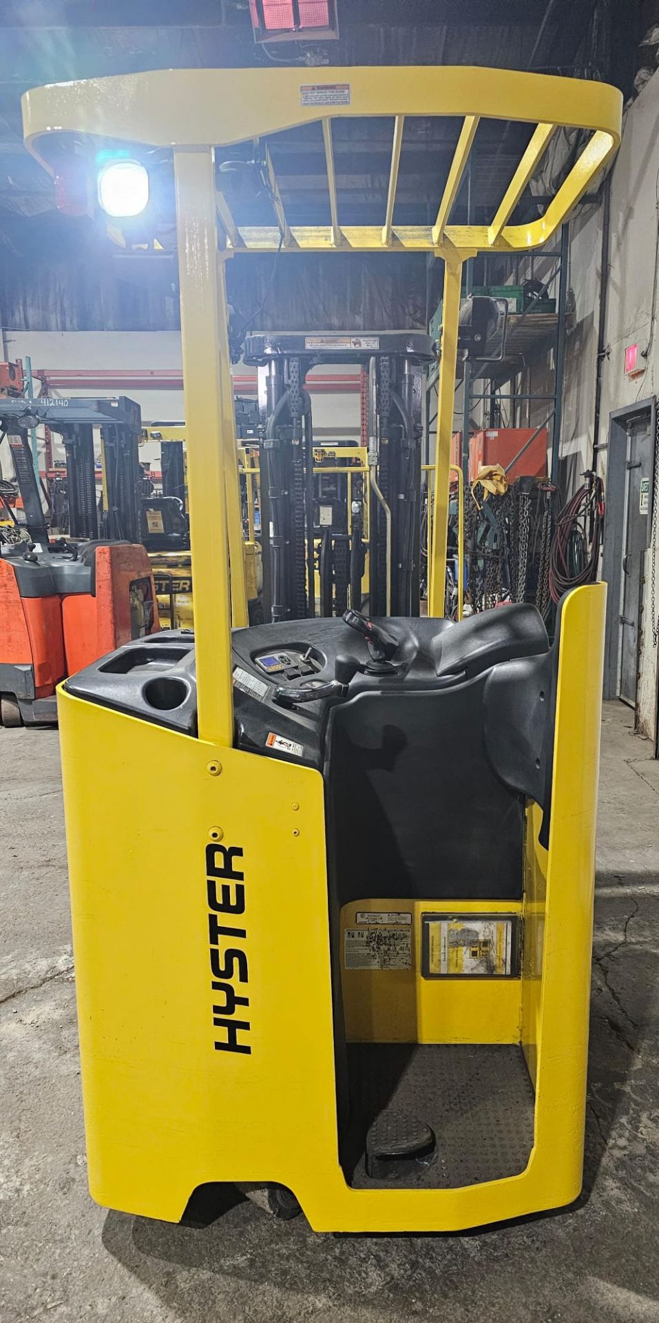 2014 Hyster 4,000lbs Capacity Stand On Electric Forklift with 3-STAGE Mast, sideshift, 36V Battery & - Image 3 of 5
