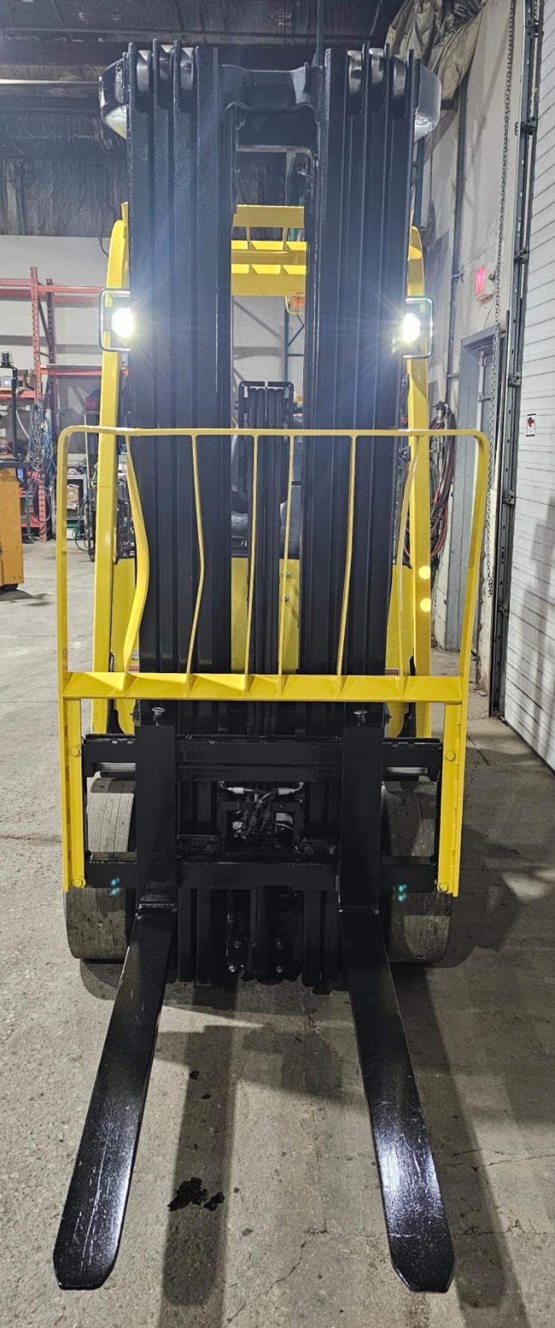 2018 Hyster 5000lbs Capacity Electric Forklift BRAND NEW BATTERY 48V - 4-STAGE 276" load height with - Image 9 of 9