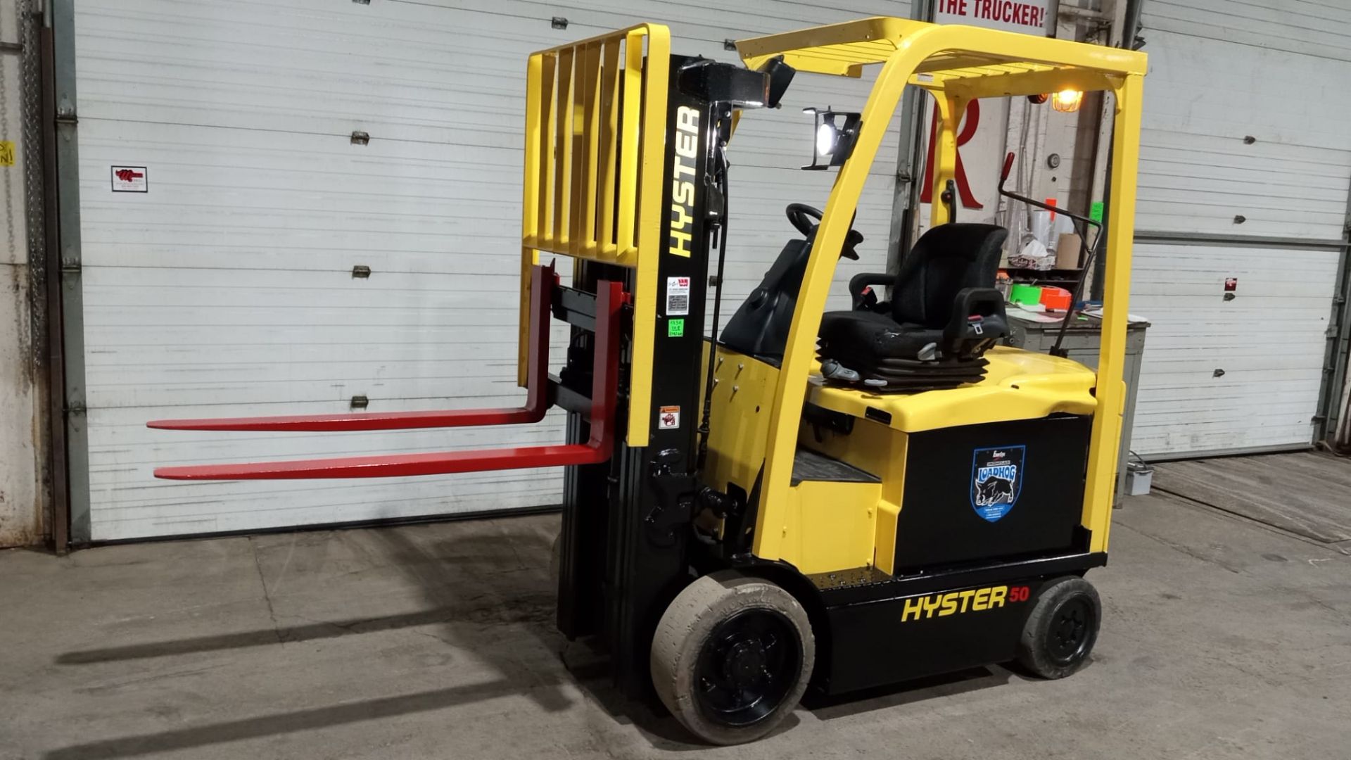 2018 Hyster 5000lbs Capacity Forklift Electric with 48v - 3-STAGE MAST with Sideshift with trailer - Bild 2 aus 5