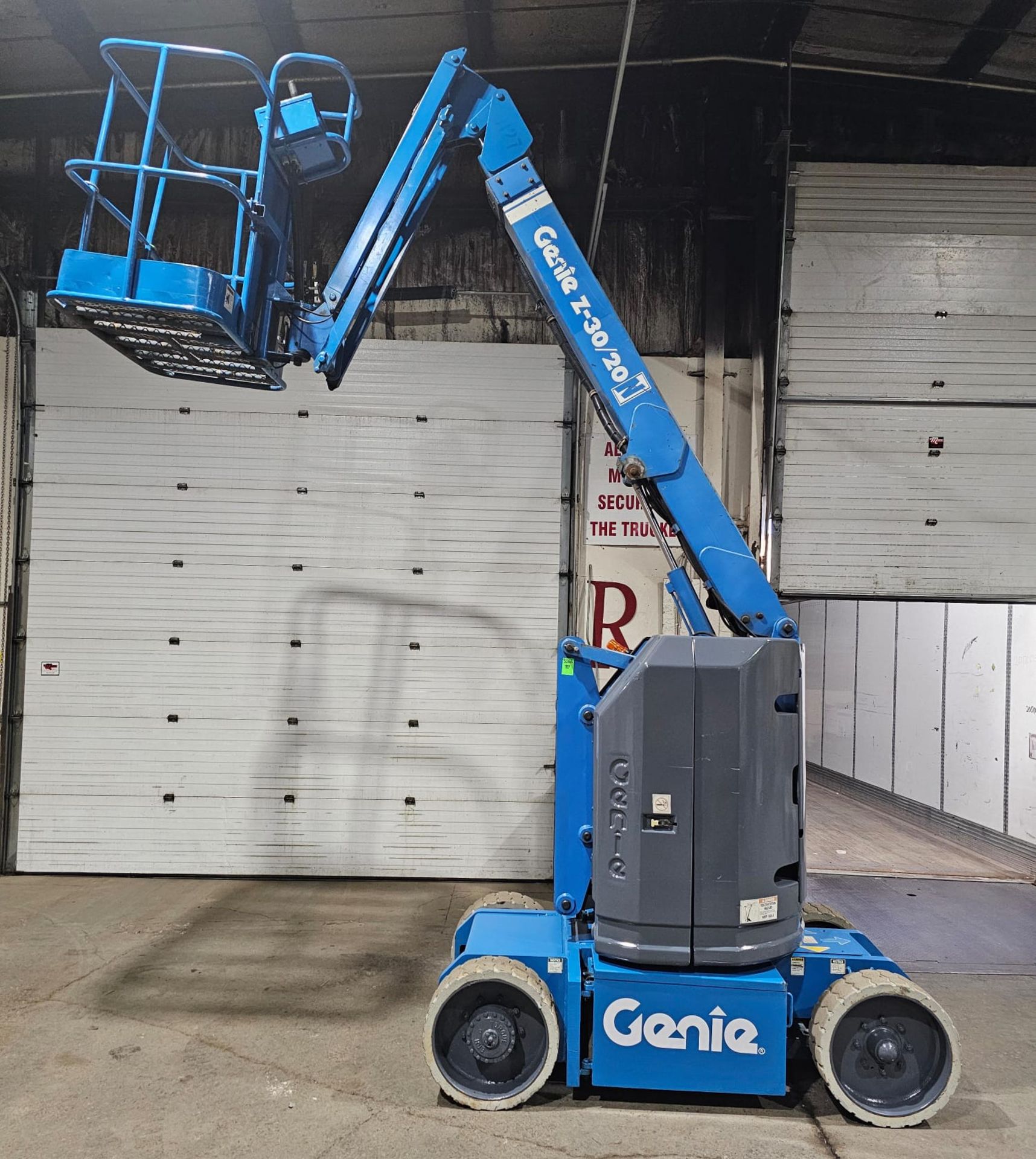 Genie model Z-30-N Zoom Boom Electric Motorized Man Lift 30' Height & 21' Reach - with 24V Battery