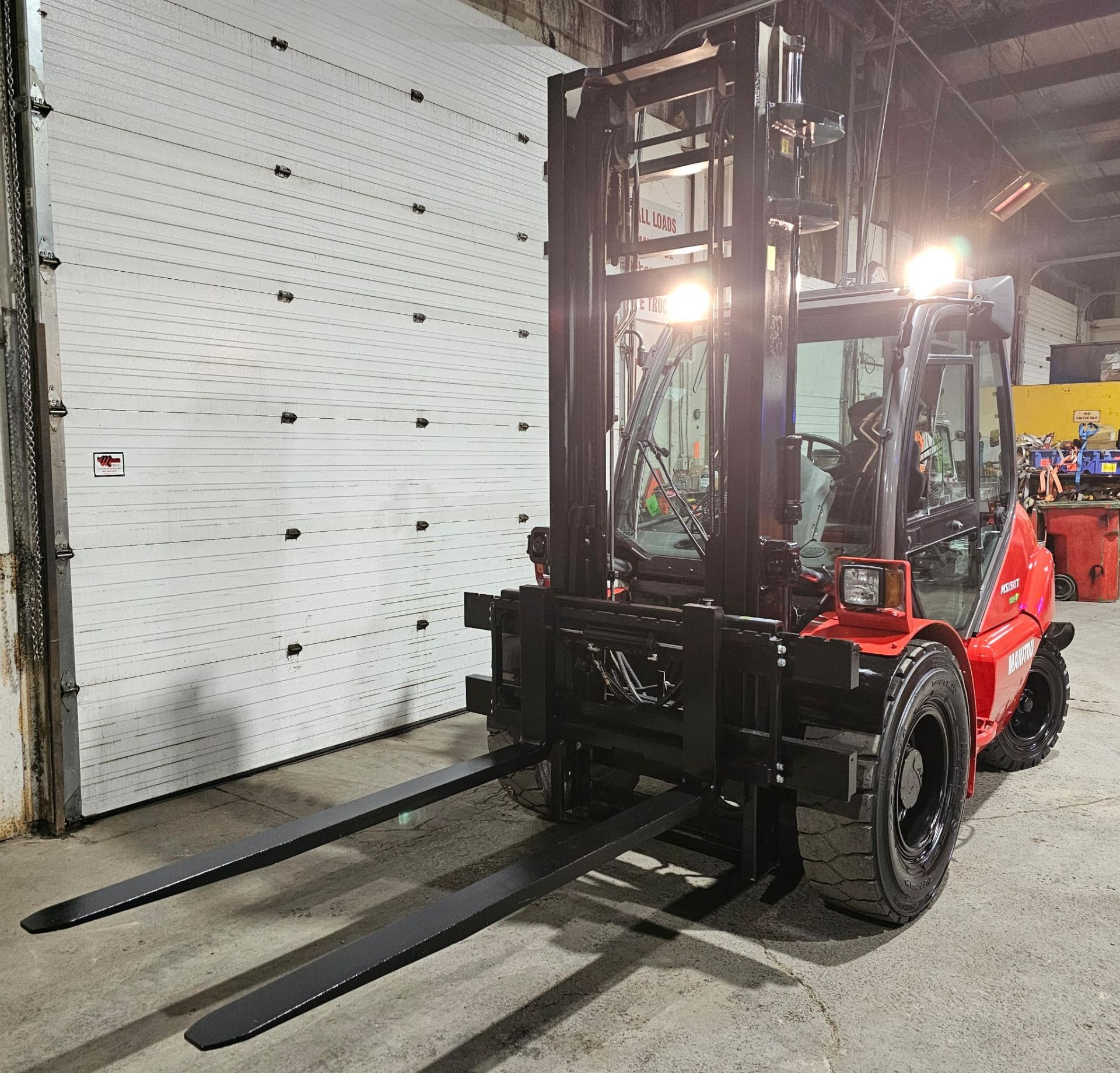 2016 Manitou Model MSI-50 11,000lbs Capacity OUTDOOR Forklift 72" Forks & sideshift , Diesel with - Image 11 of 12