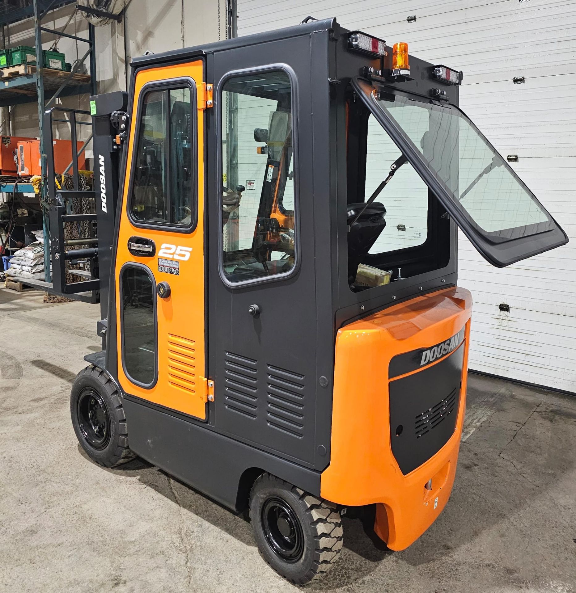 2023 NEW DOOSAN 5,000lbs Capacity OUTDOOR Forklift BRAND NEW BATTERY 48V with 0 Hours with Sideshift - Image 6 of 24