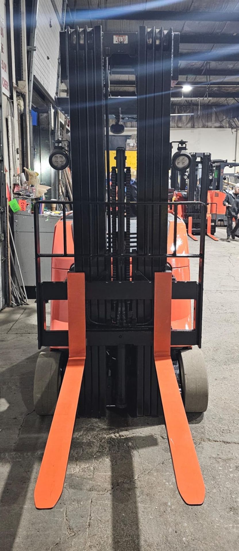 2017 Toyota 4,000lbs Capacity Forklift Electric 36V with sideshift & 4-STAGE MAST 276" max load - Image 8 of 9