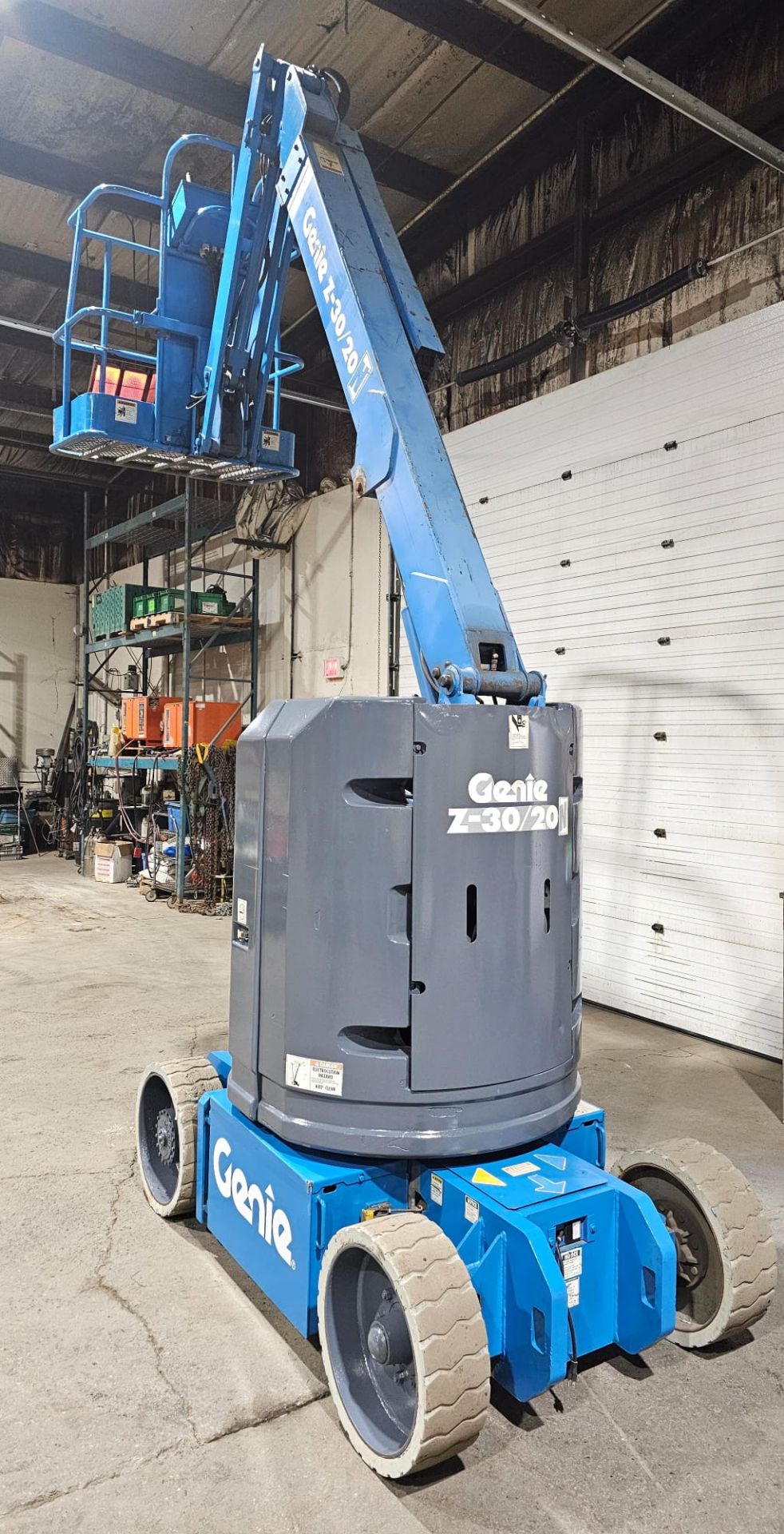 Genie model Z-30-N Zoom Boom Electric Motorized Man Lift 30' Height & 21' Reach - with 24V Battery - Image 7 of 10