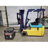 Komatsu 3,000lbs Capacity 3-wheel Forklift INDOOR-OUTDOOR Electric 24V with sideshift 3-STAGE MAST
