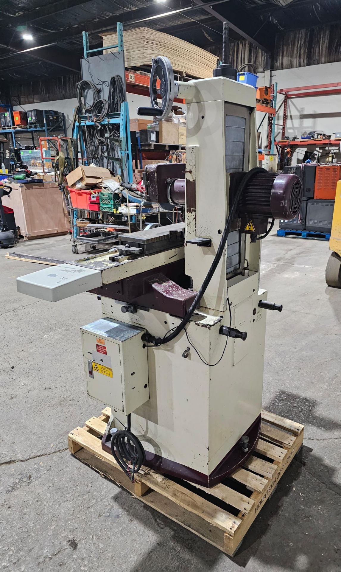 CHEVALIER Hydraulic Surface Grinder 18" x 6" Magnetic Chuck model: FSG-618M 575v 3 phase - Image 2 of 7