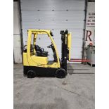 2015 Hyster 4,000lbs Capacity LPG (Propane) Forklift with sideshift and 3-STAGE MAST (no propane