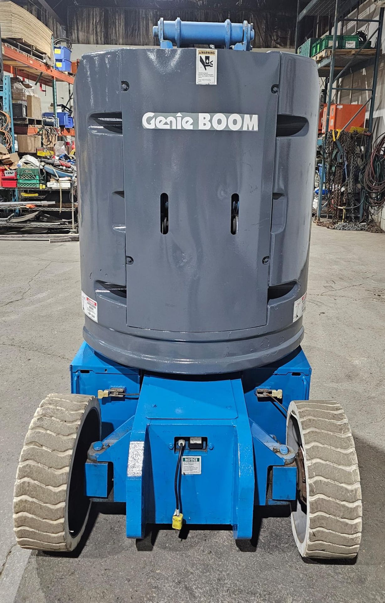 Genie model Z-30/20N Zoom Boom Electric Motorized Man Lift 30' Height & 21' Reach - with 24V Battery - Image 3 of 10