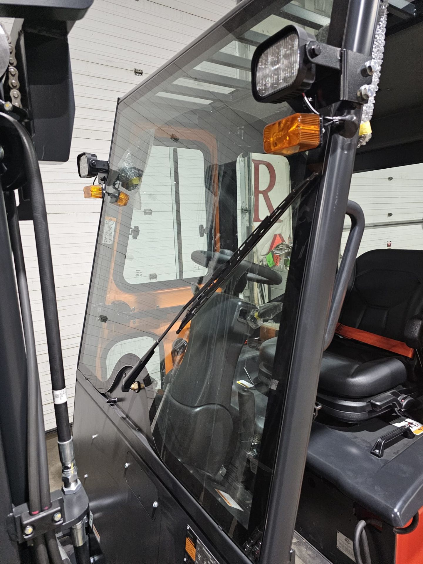2023 NEW DOOSAN 5,000lbs Capacity OUTDOOR Forklift BRAND NEW BATTERY 48V with 0 Hours with Sideshift - Image 8 of 24