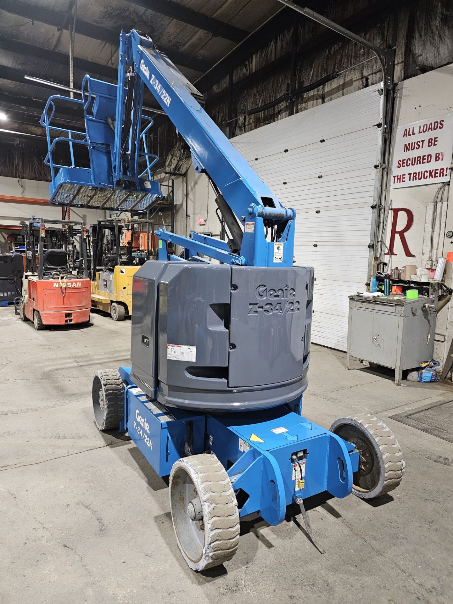 Genie Boom Lift model Z-34/22 with 34' high ELECTRIC Unit Made in the USA with LOW HOURS - Image 3 of 6