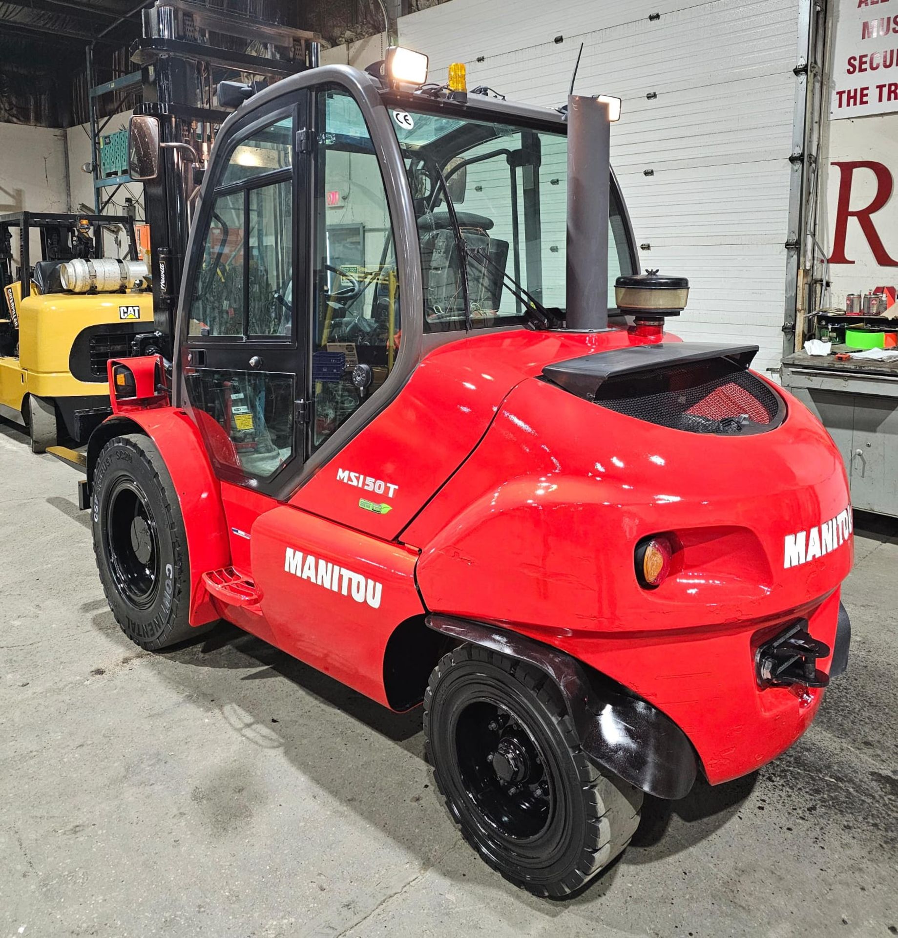 2016 Manitou Model MSI-50 11,000lbs Capacity OUTDOOR Forklift 72" Forks & sideshift , Diesel with - Image 5 of 12