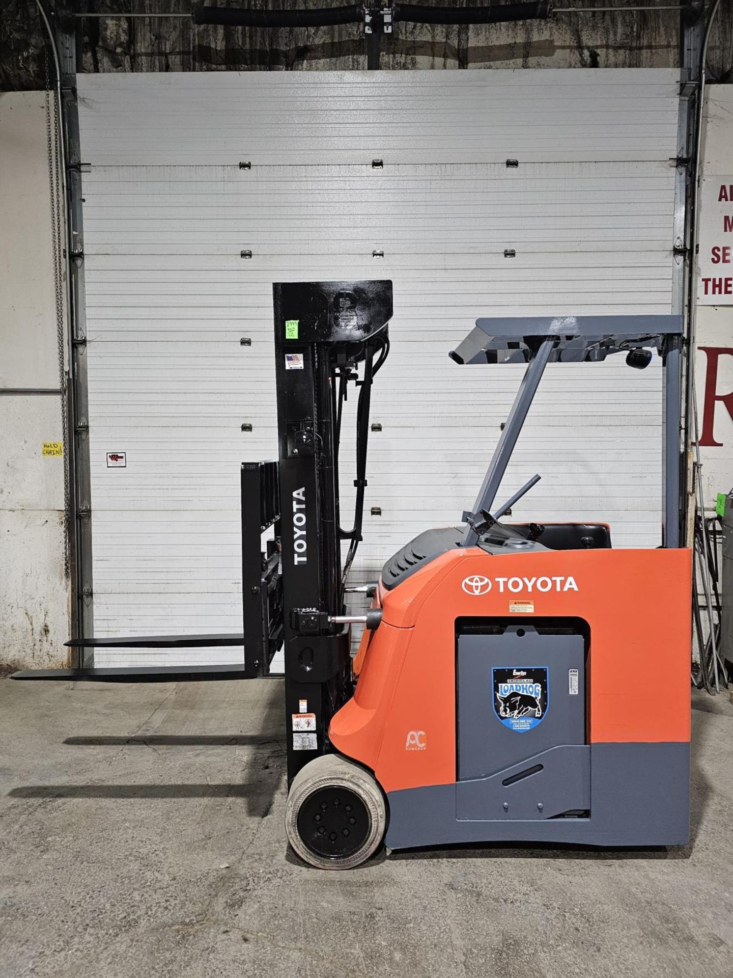 2017 Toyota 4,000lbs Capacity Electric Stand-on Forklift 36v with sideshift 4-stage mast with non