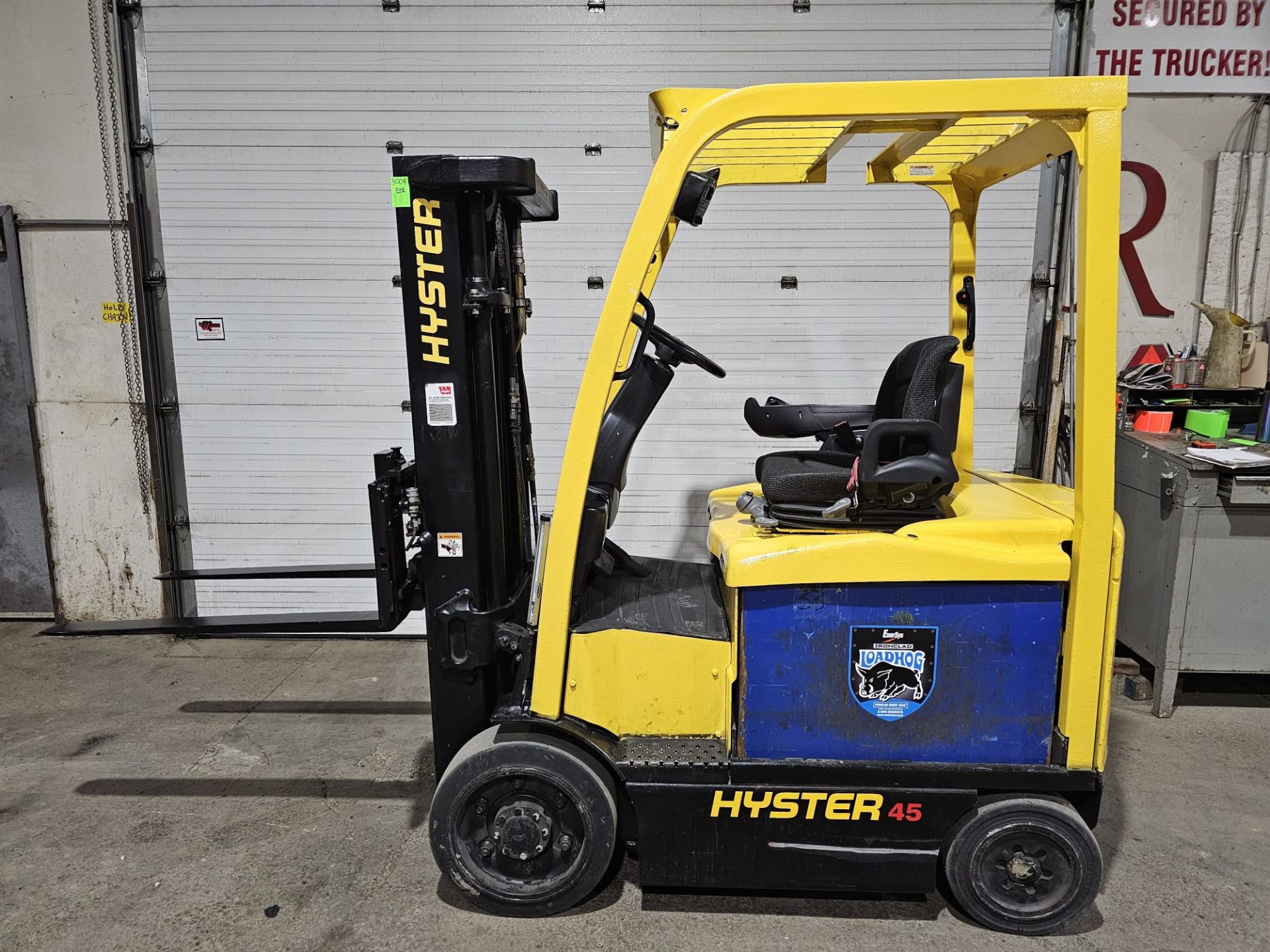 2013 Hyster 4,500lbs Capacity Forklift Electric 48V with sideshift & 4 functions and fittings 3-
