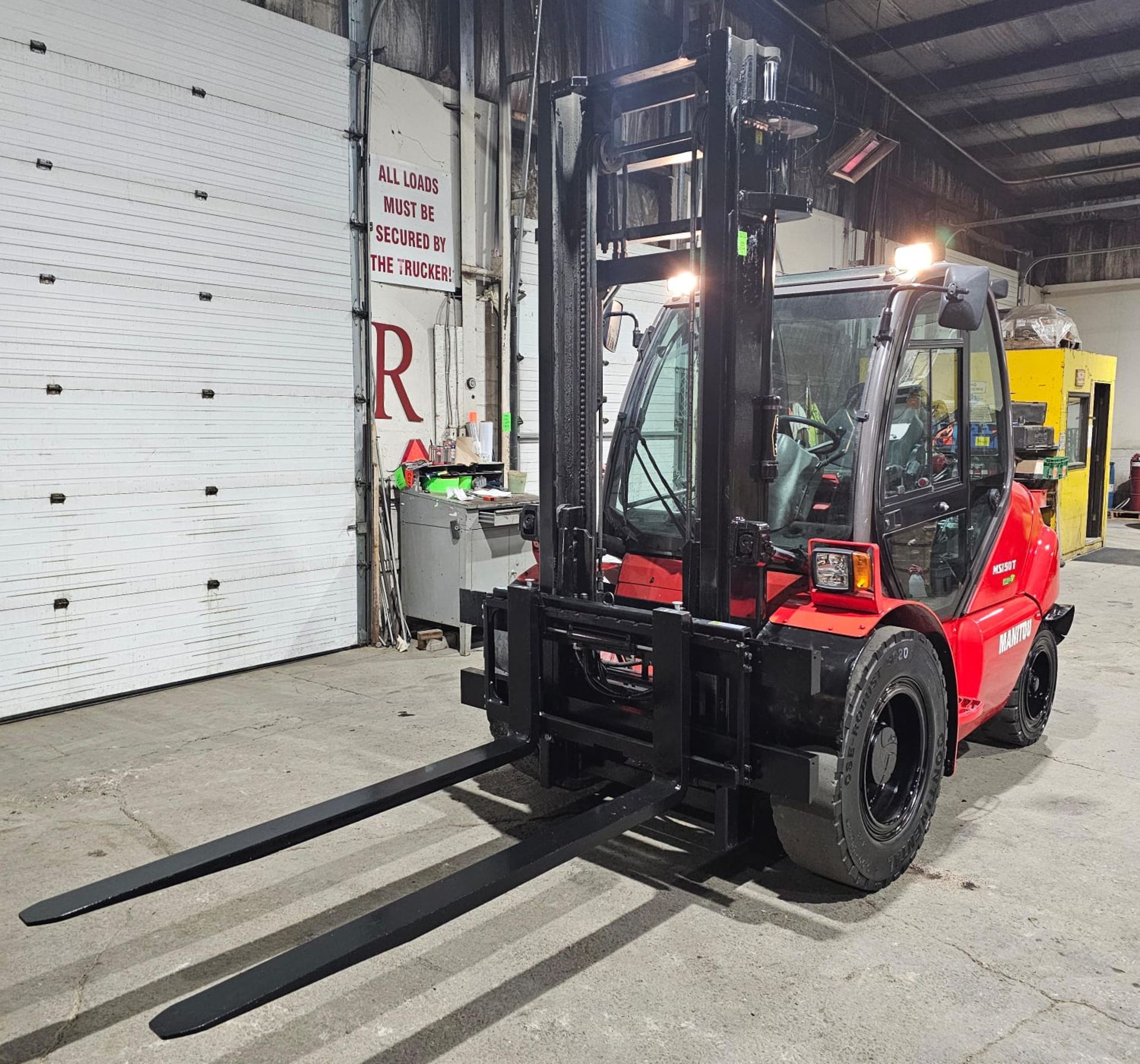 2016 Manitou Model MSI-50 11,000lbs Capacity OUTDOOR Forklift 72" Forks & sideshift , Diesel with - Image 6 of 8