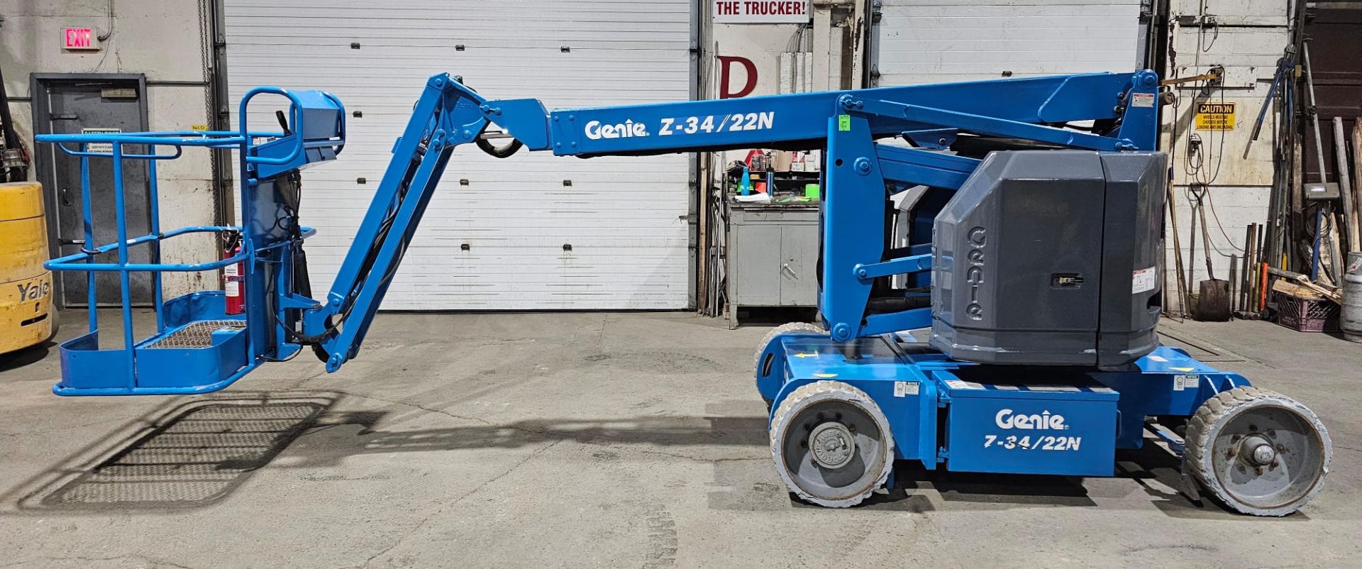 Genie Boom Lift model Z-34/22 with 34' high ELECTRIC Unit Made in the USA with LOW HOURS - Image 4 of 6