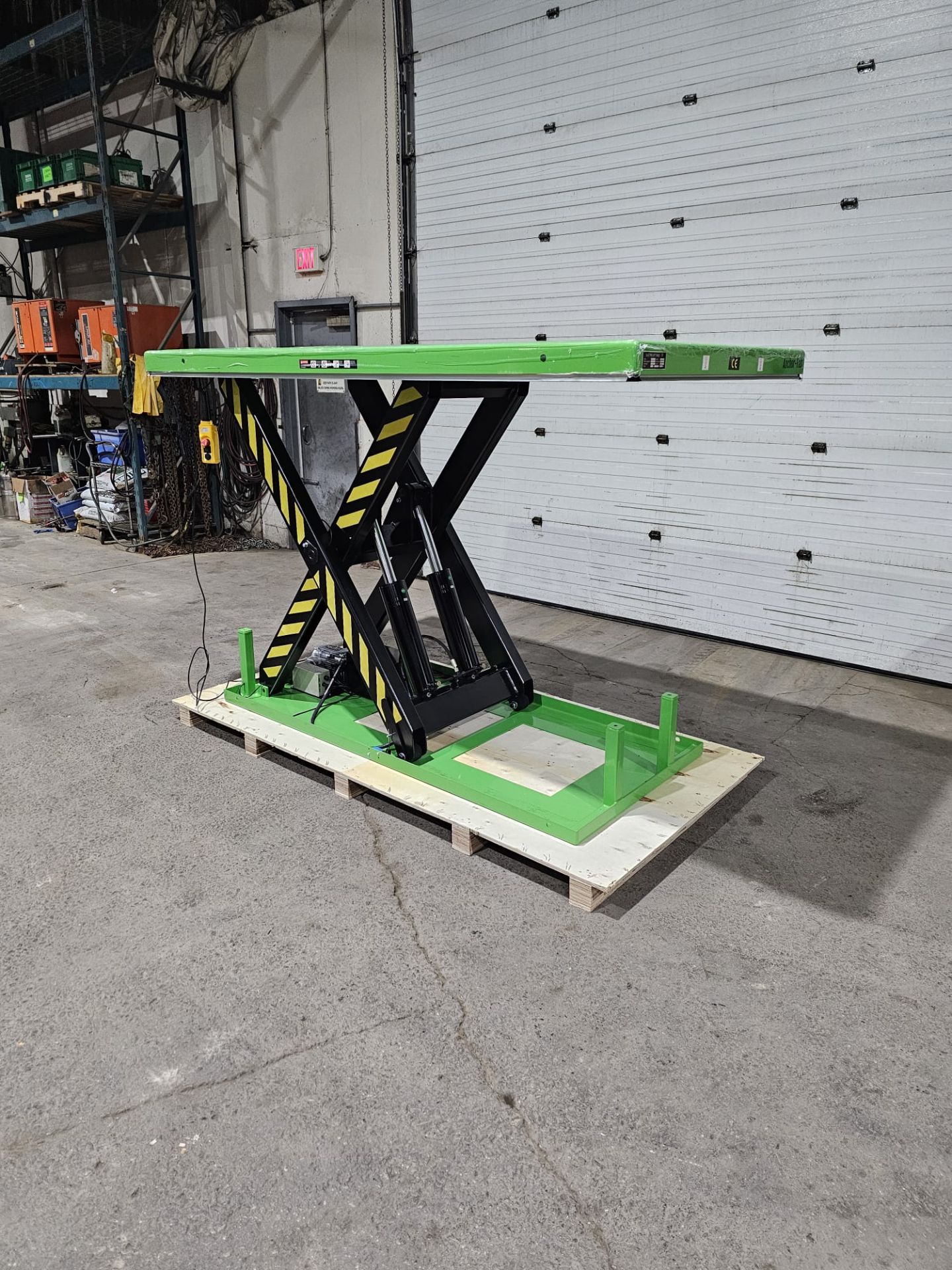 HW Hydraulic Lift Table 94" x 47" x 64" lift - 11,000lbs capacity - UNUSED and MINT - 220V - Image 8 of 8