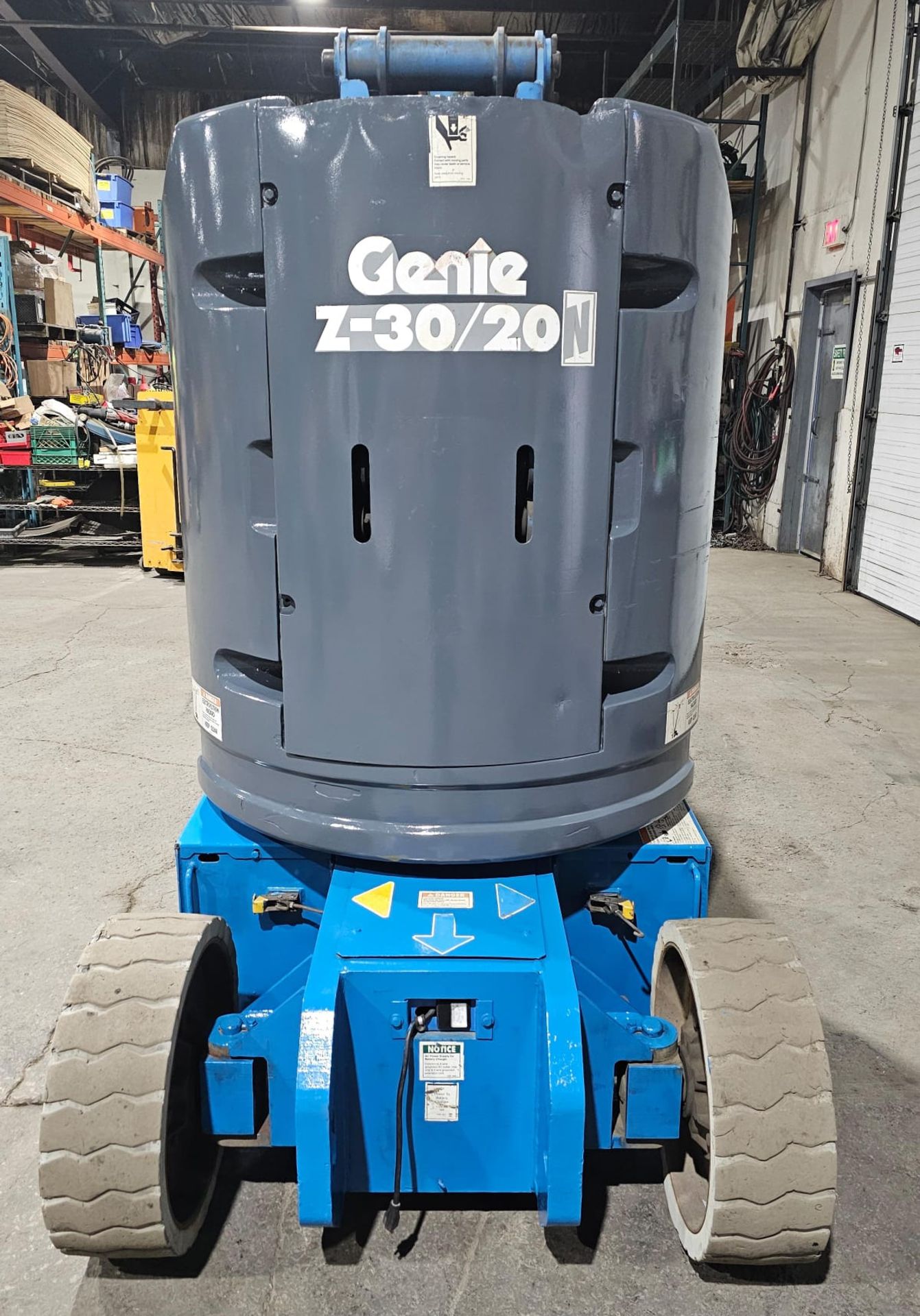 Genie model Z-30-N Zoom Boom Electric Motorized Man Lift 30' Height & 21' Reach - with 24V Battery - Image 8 of 10