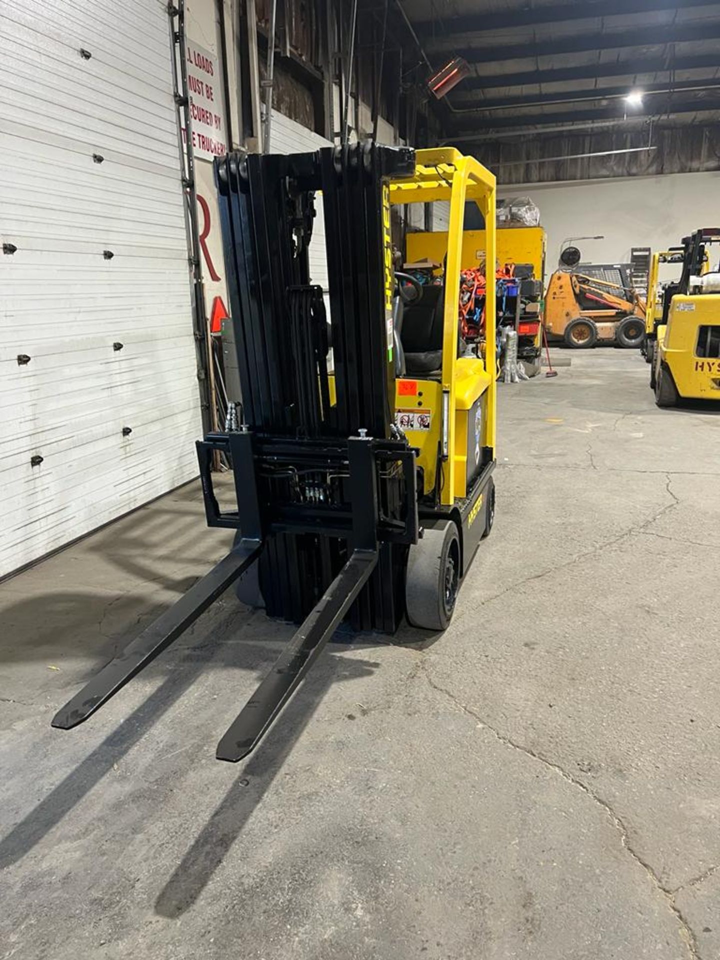 2009 Hyster 45 - 4,500lbs Forklift 4-STAGE MAST Electric - Safety to 2024 with Sideshift 36V - - Image 3 of 3
