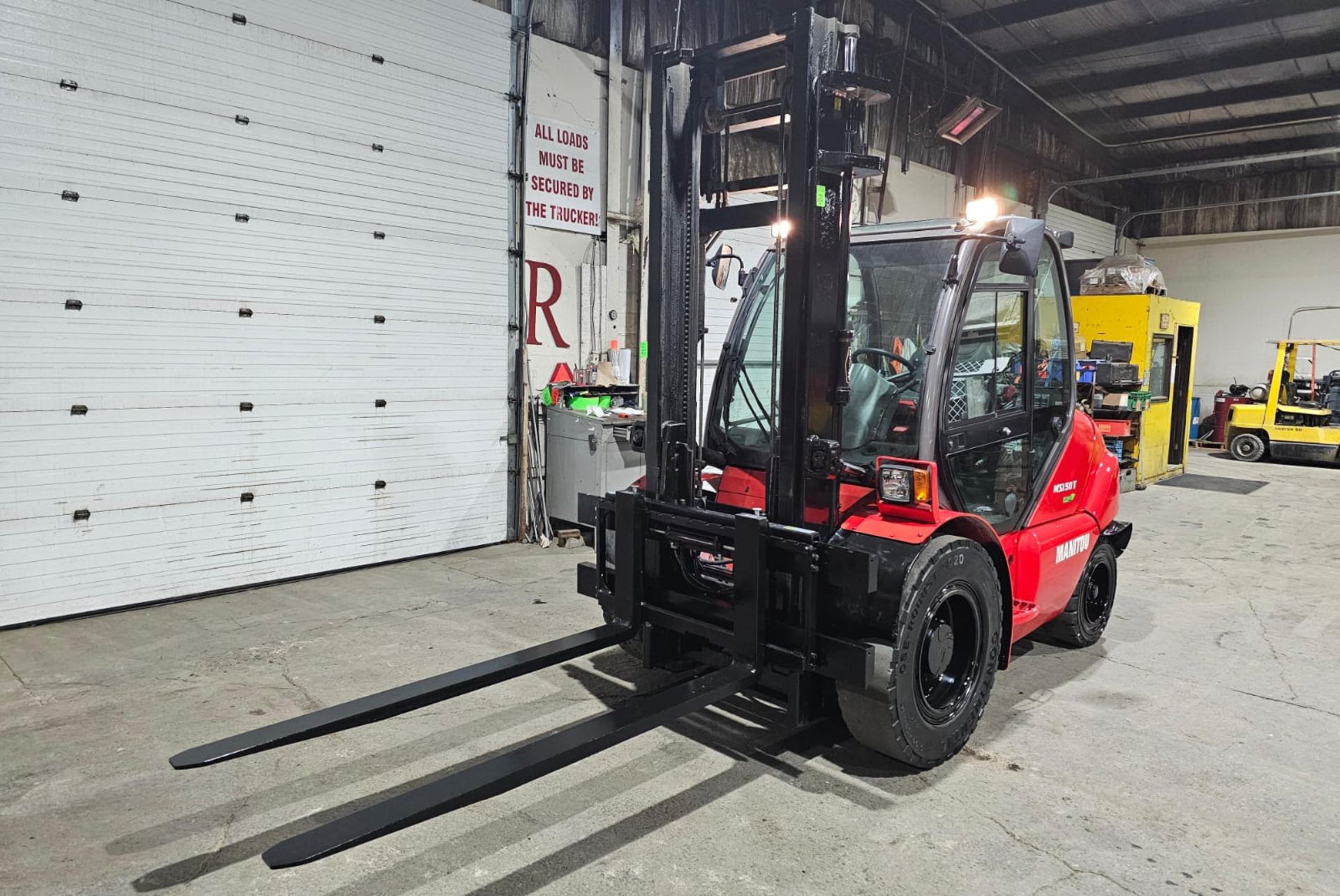 2016 Manitou Model MSI-50 11,000lbs Capacity OUTDOOR Forklift 72" Forks & sideshift , Diesel with - Image 7 of 8