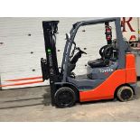 2007 Toyota 5,000lbs Capacity LPG (Propane) Forklift with sideshift and 3-STAGE MAST (no propane