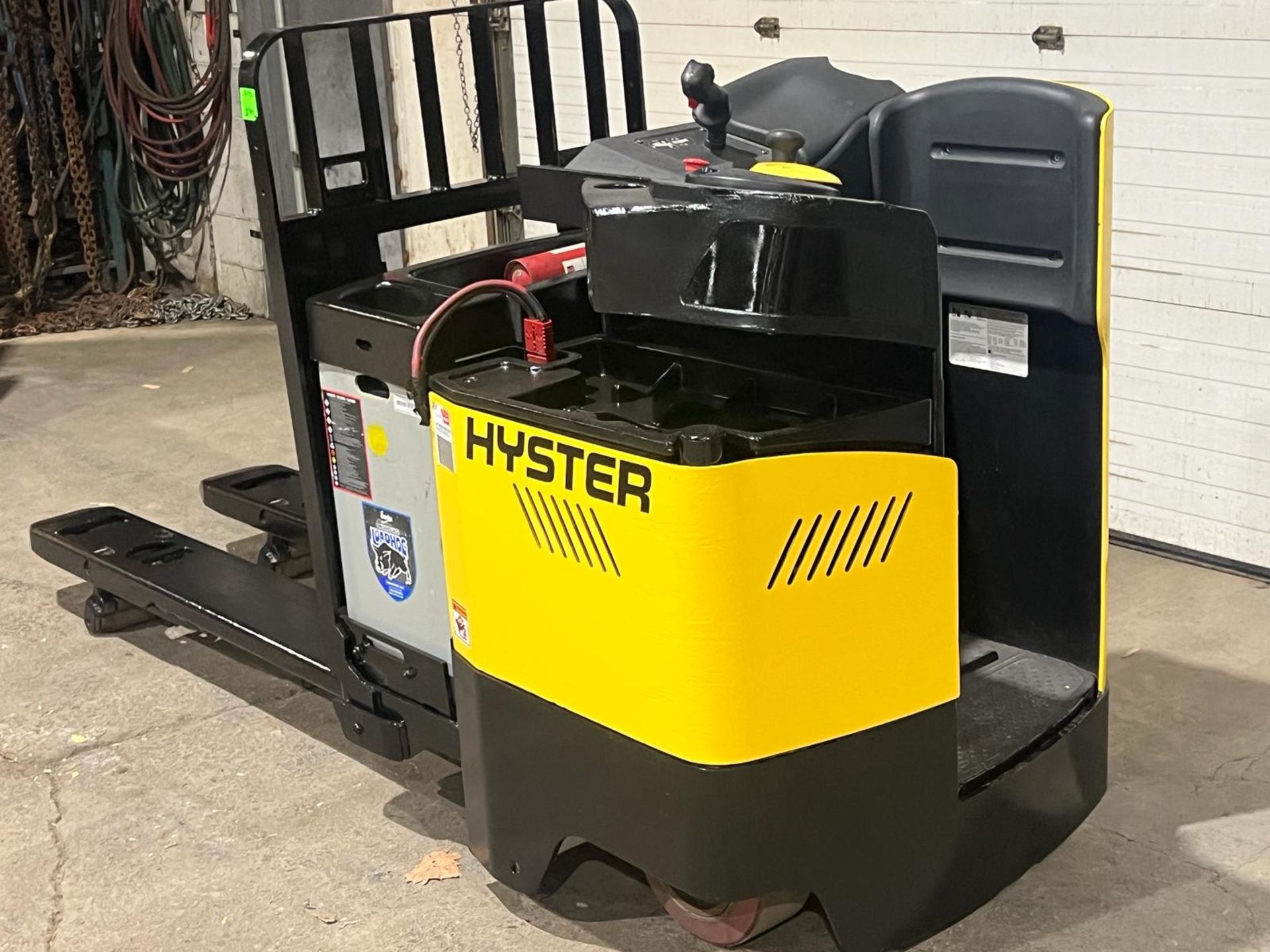 2018 Hyster RIDE ON 8000lbs capacity 60" Forks Powered Pallet Cart 24V - Ride on unit Safety Into - Image 3 of 4