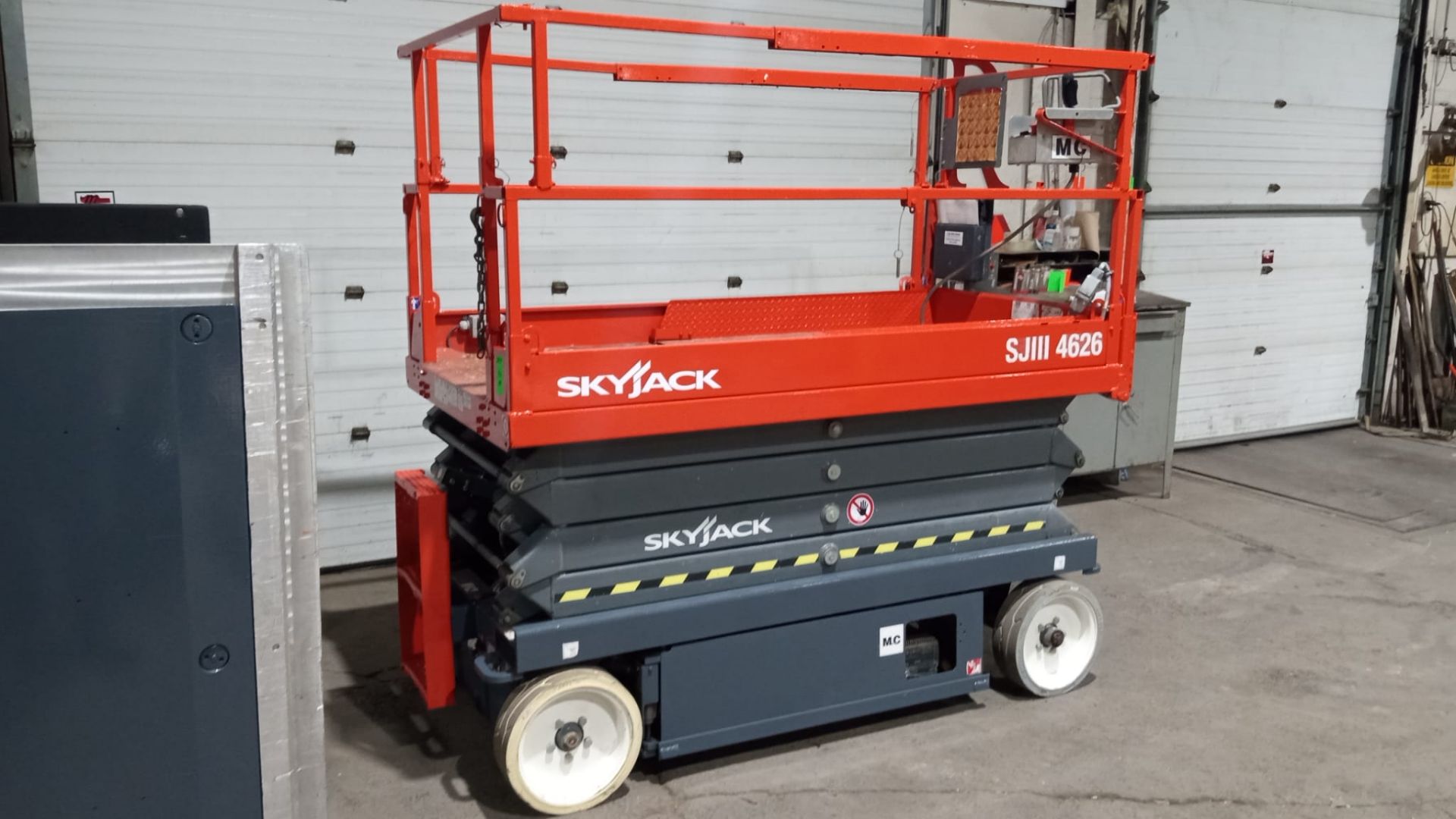 Skyjack III model 4626 Electric Motorized Scissor Lift with pendant controller with extendable - Image 5 of 7