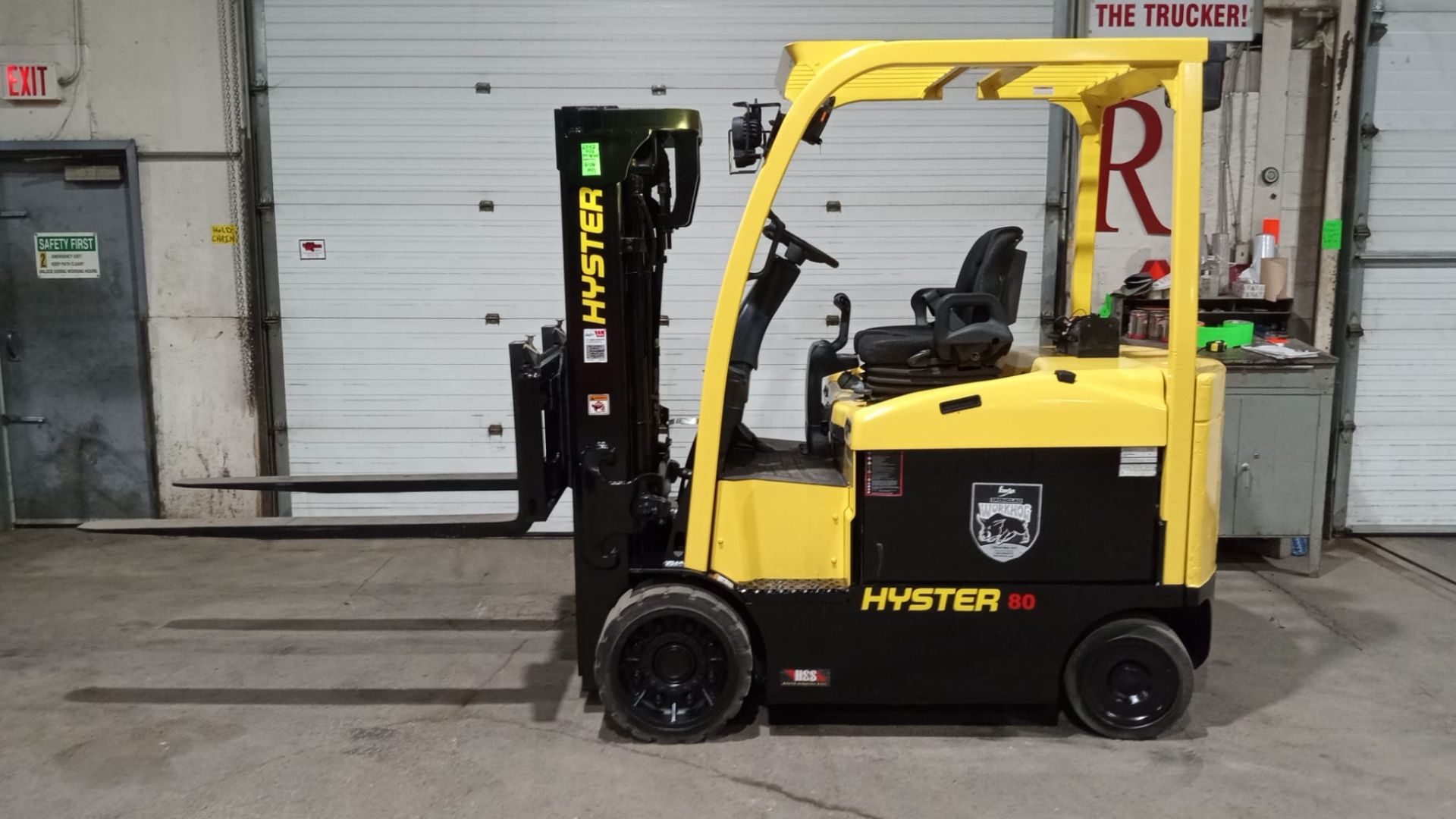 2016 Hyster 8,000lbs Capacity Electric Forklift 48V with sideshift  & 3 STAGE MAST with 60" Forks
