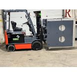 2016 Toyota 5,000lbs Capacity Electric Forklift 48V with LORON CLAMP & 3-STAGE MAST & Non Marking