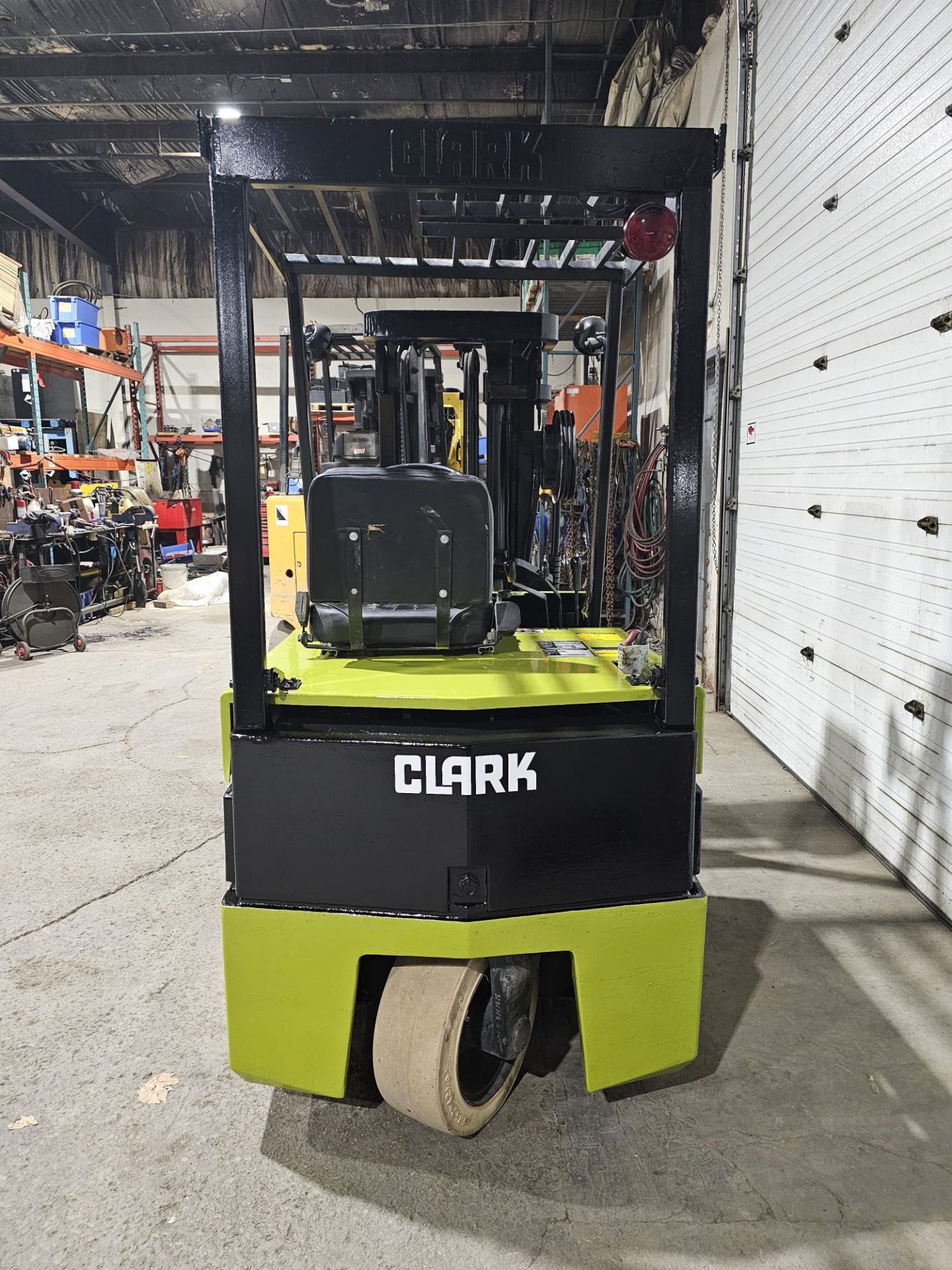 Clark 3,000lbs Capacity Electric Forklift 36V with sideshift and 3-STAGE MAST & Low Hours with Non- - Image 6 of 7