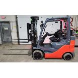 2020 Toyota 5,000lbs Capacity LPG (Propane) Forklift sideshift 3-STAGE MAST 189" load height with