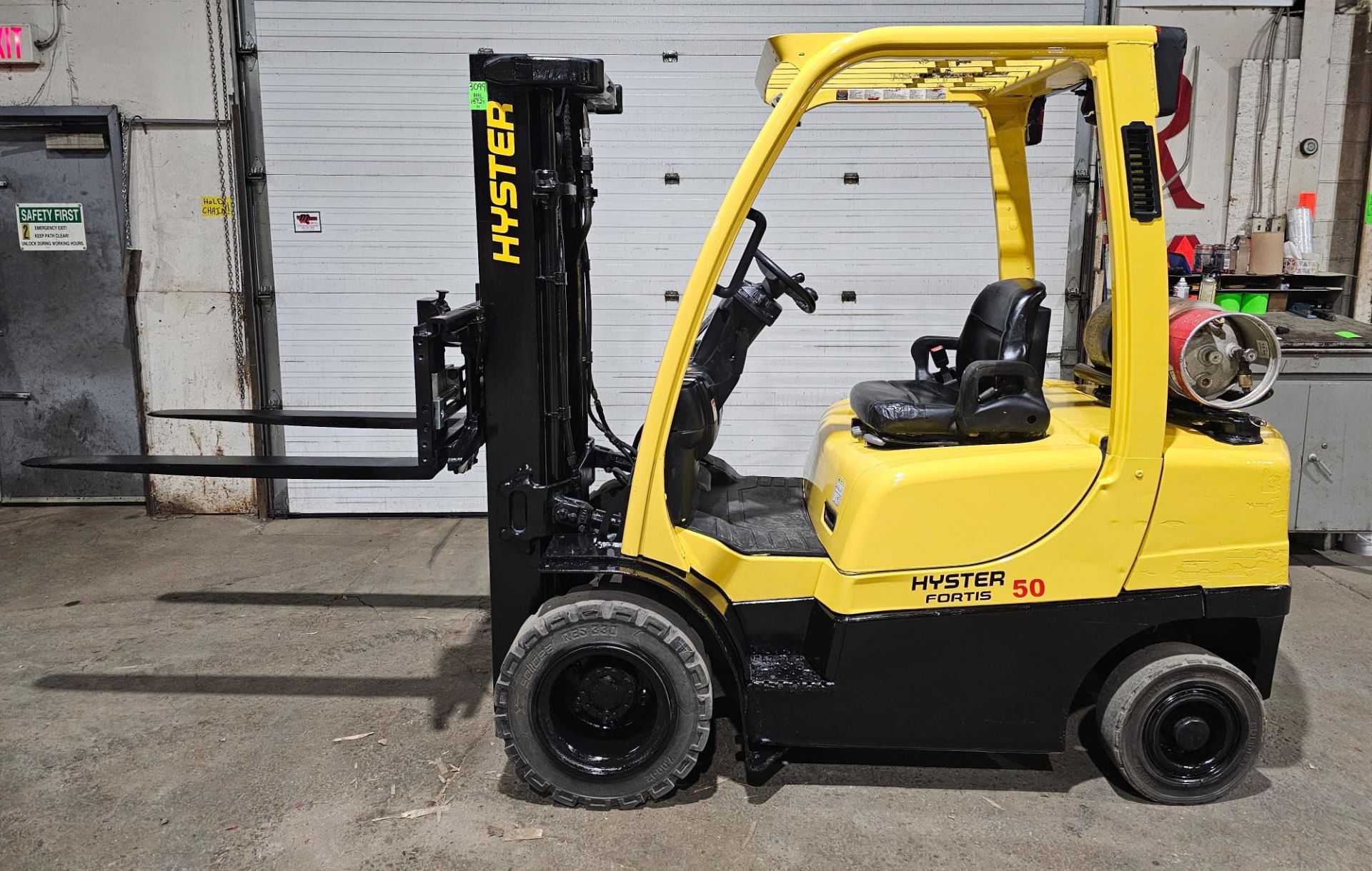 2010 Hyster 5,000lbs Capacity LPG (Propane) OUTDOOR Forklift sideshift positioner 3-STAGE MAST 189"