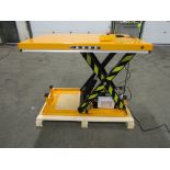 HW Hydraulic Lift Table 32" x 52" x 40" lift - 2000lbs capacity - MINT - 115V