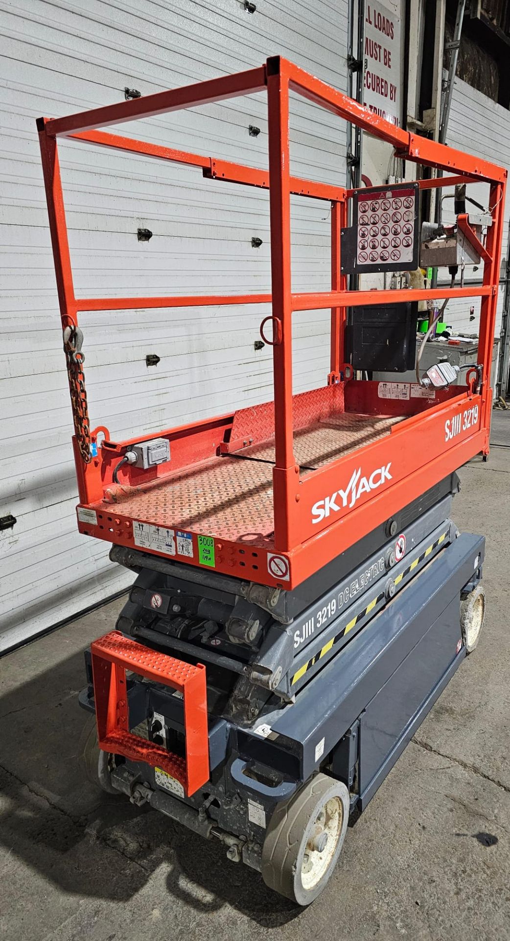 2013 Skyjack SJIII model 3219 - 550lbs Capacity Forklift Motorized Scissor Lift 24V 19ft lift height - Bild 4 aus 8