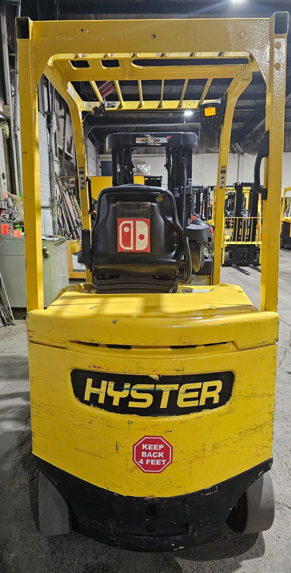 2017 Hyster 4,500lbs Capacity Forklift Electric 48V with sideshift & 3-STAGE MAST 187" load height - Image 5 of 7