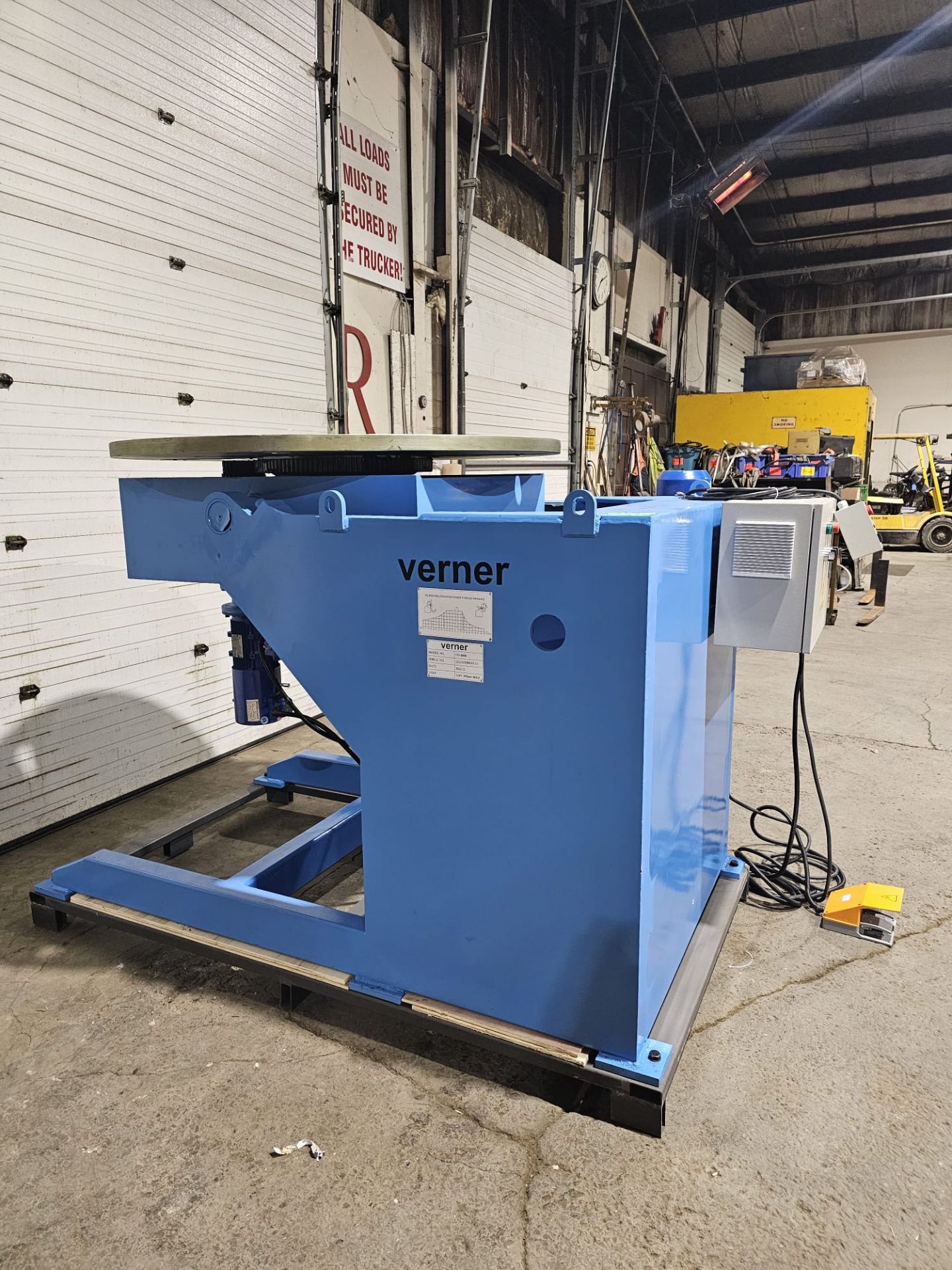 Verner model VD-8000 WELDING POSITIONER 8000lbs capacity - tilt and rotate with variable speed drive