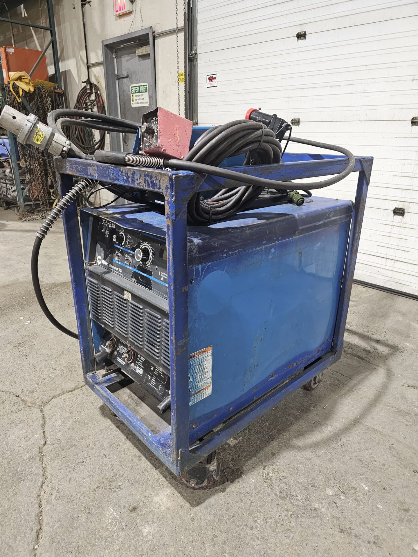 Miller Dimension 652 Mig Welder 650 Amp Mig Tig Stick Multi Process Power Source with 22A Wire - Image 5 of 9