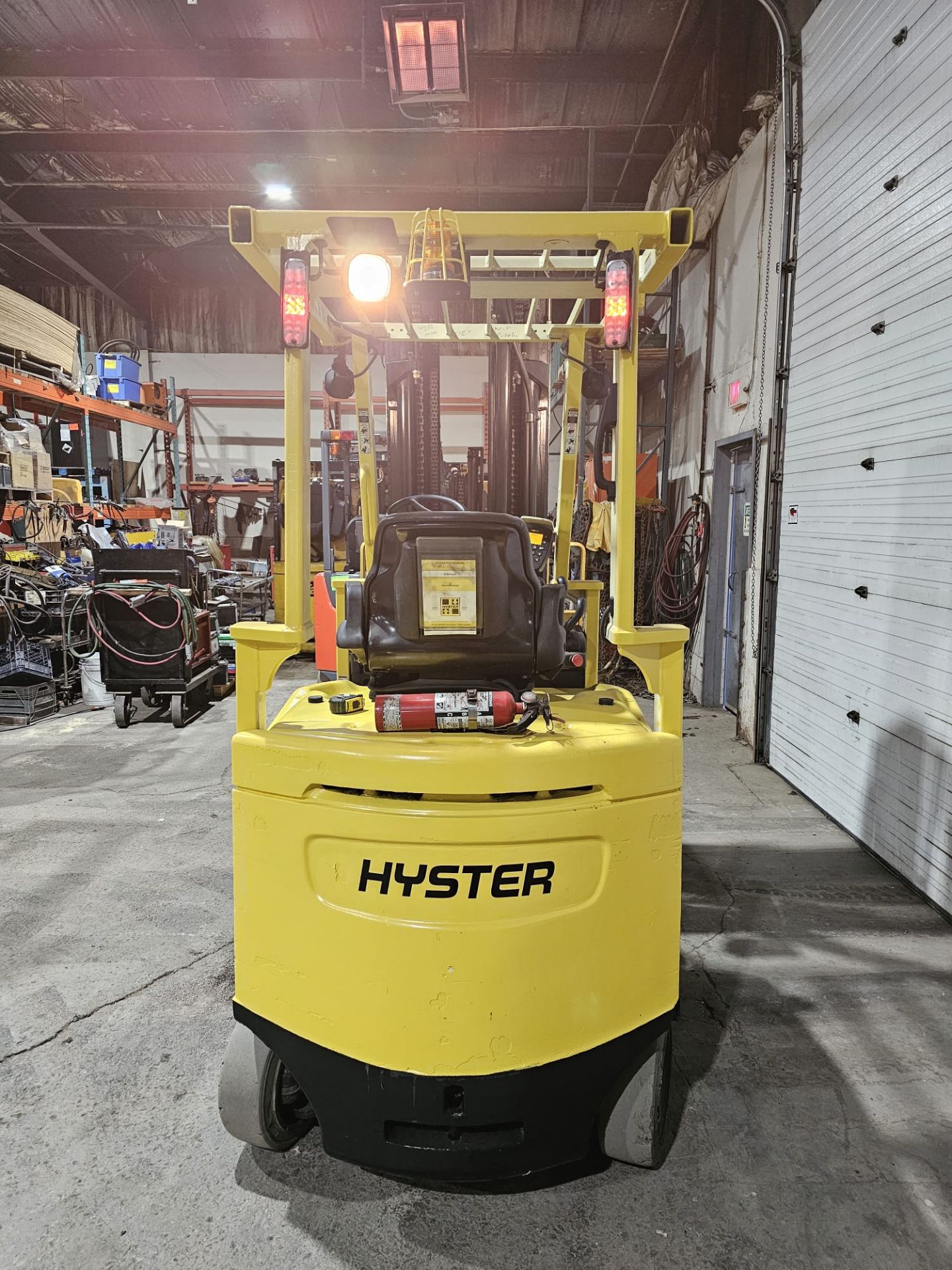 2014 Hyster 5,000lbs Forklift Electric 48V 4-STAGE Mast & Sideshift Brand New 48V Battery with Non- - Image 6 of 7