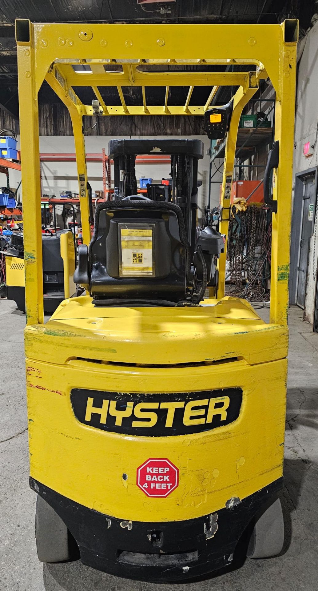 2014 Hyster 4,500lbs Capacity Forklift Electric 48V with sideshift & 4 functions & 3-STAGE MAST 189" - Image 5 of 6