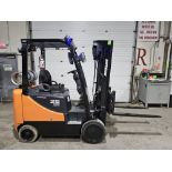 2015 DOOSAN 5,000lbs Capacity LPG (Propane) Forklift with sideshift 3-STAGE MAST with 189" LOAD