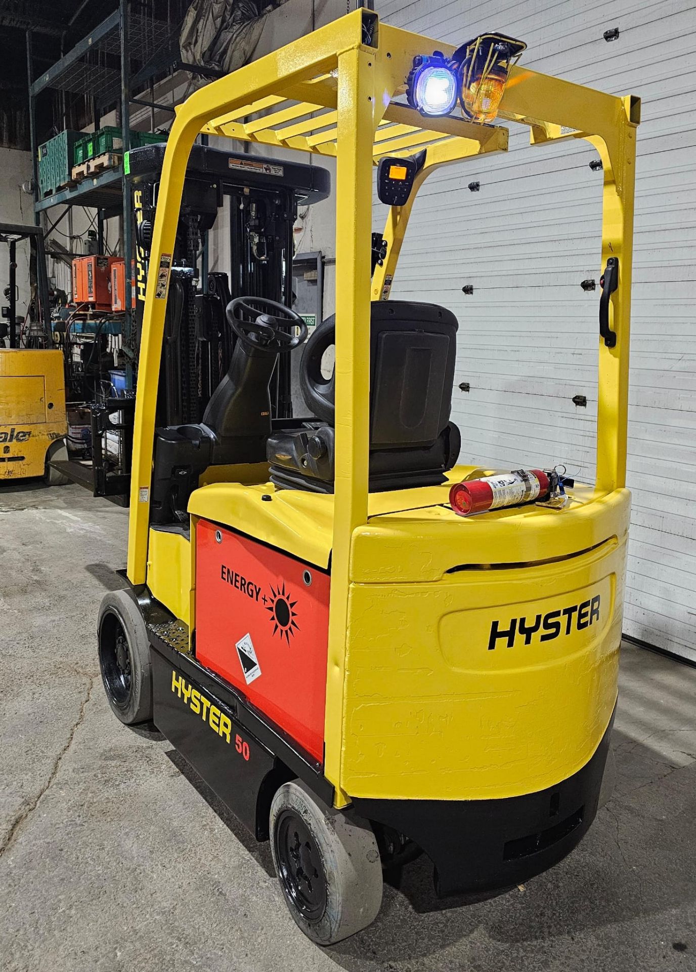 2012 HYSTER 5,000lbs Capacity Forklift Electric with sideshift & Brand New 48V Battery & 4-STAGE - Image 4 of 9