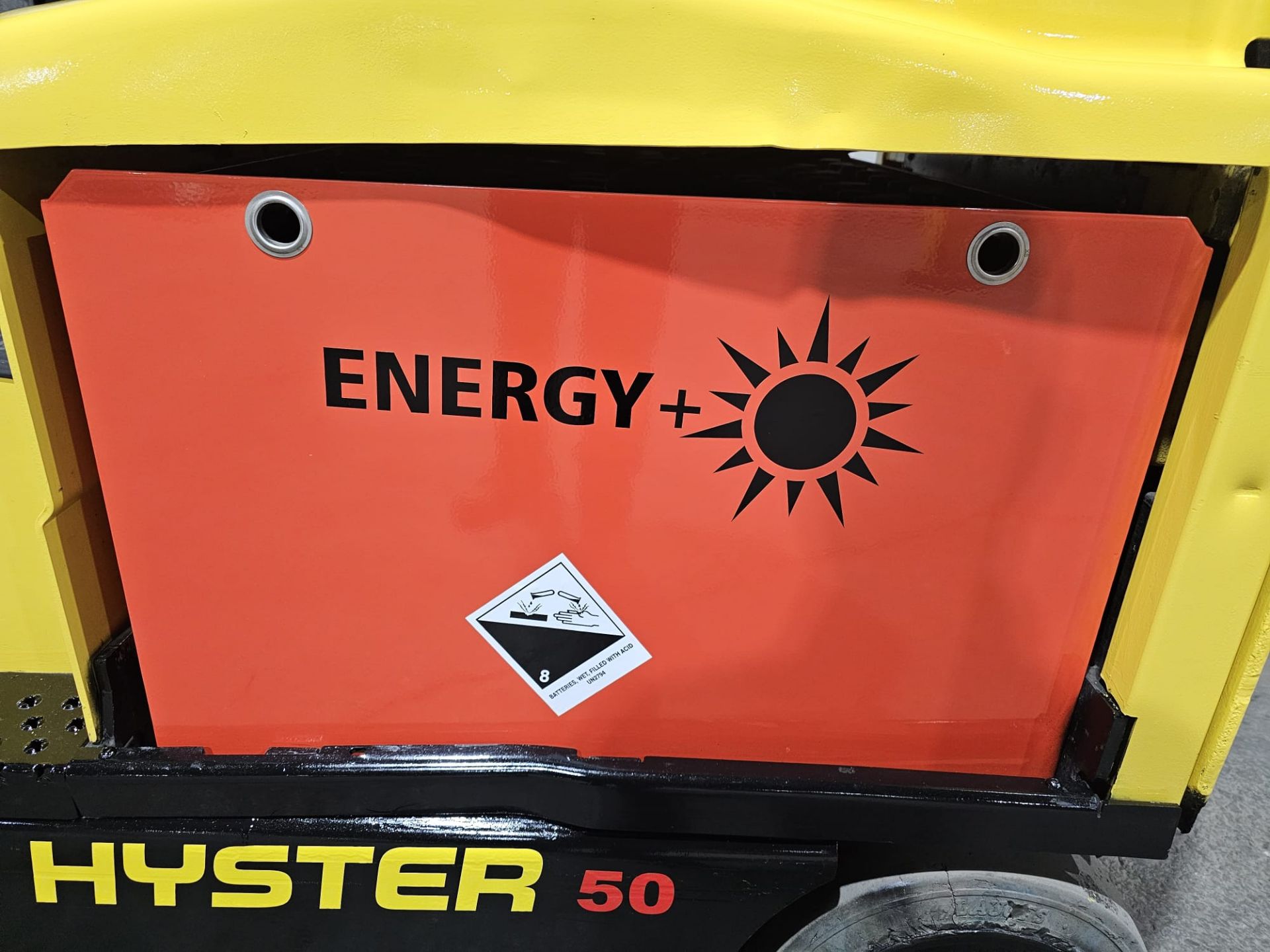 2012 HYSTER 5,000lbs Capacity Forklift Electric with sideshift & Brand New 48V Battery & 4-STAGE - Image 6 of 9