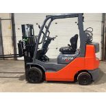 2011 Toyota 5,000lbs Capacity TRUCKER MAST LPG (Propane) Forklift with sideshift and LOW HOURS (no