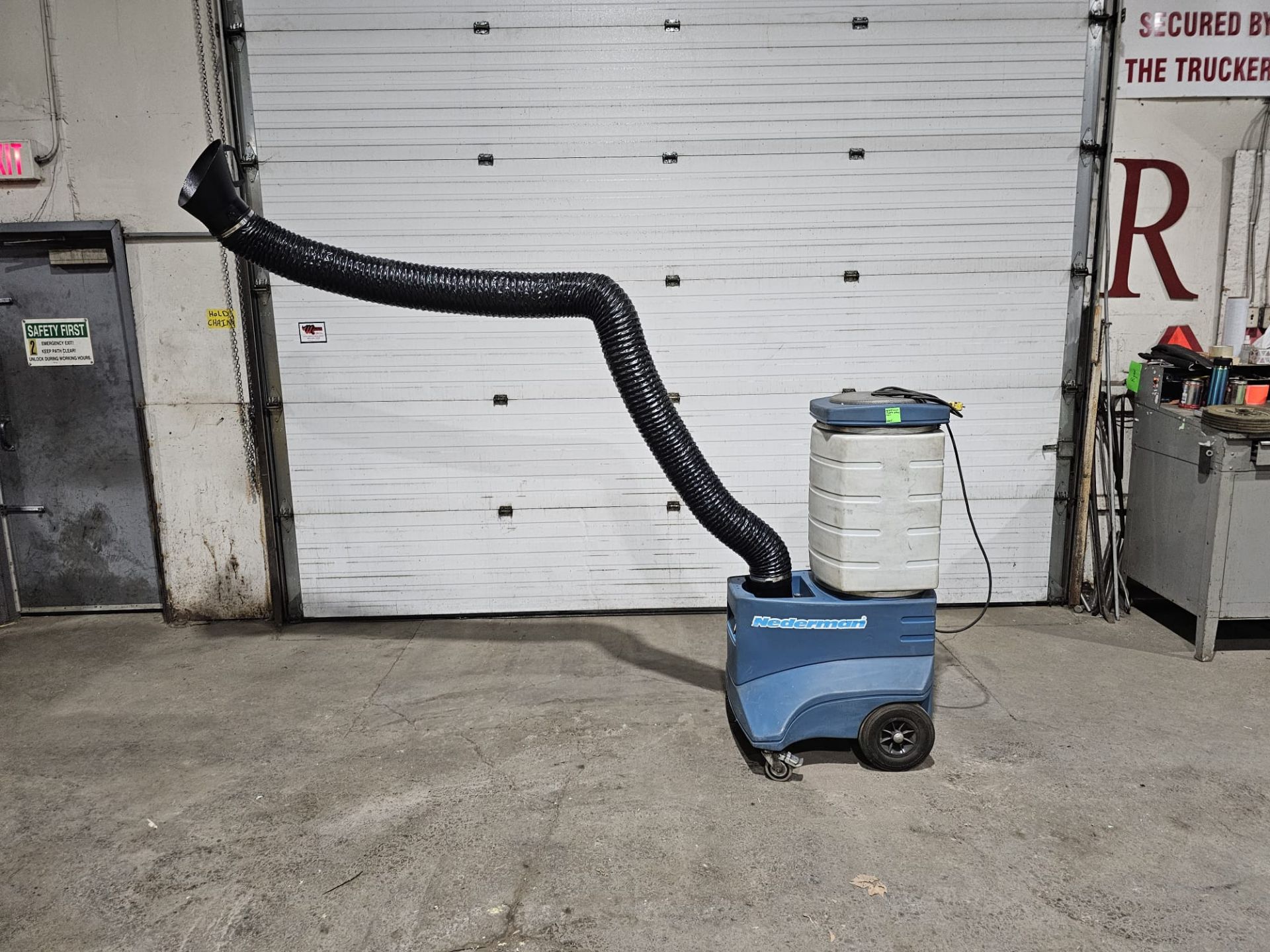 Nederman Fume Extractor Unit with Long Reach Extended Snorkel Arm 120V - Image 2 of 5
