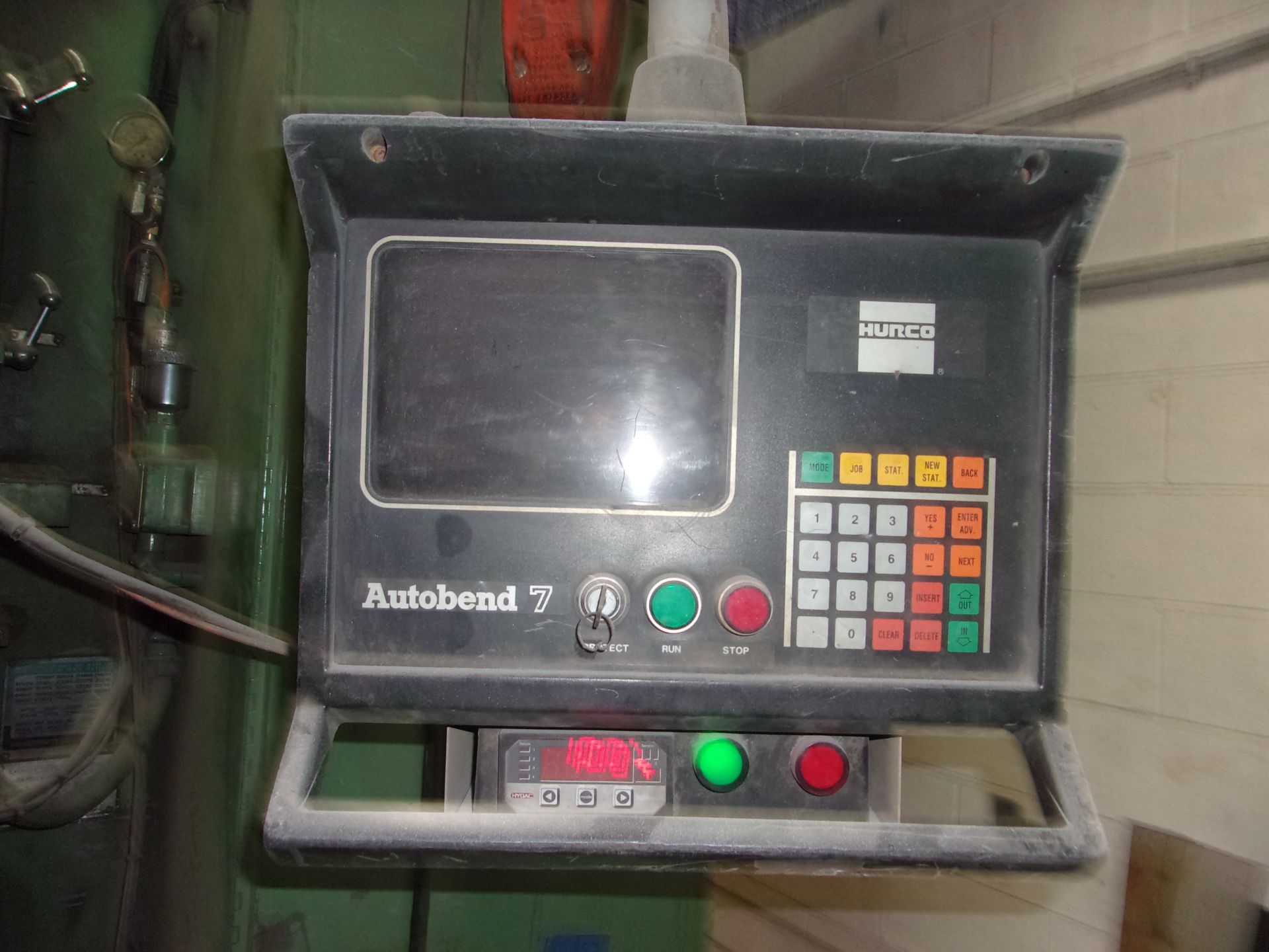 HYDRAULIC PRESS BRAKE - Image 9 of 11