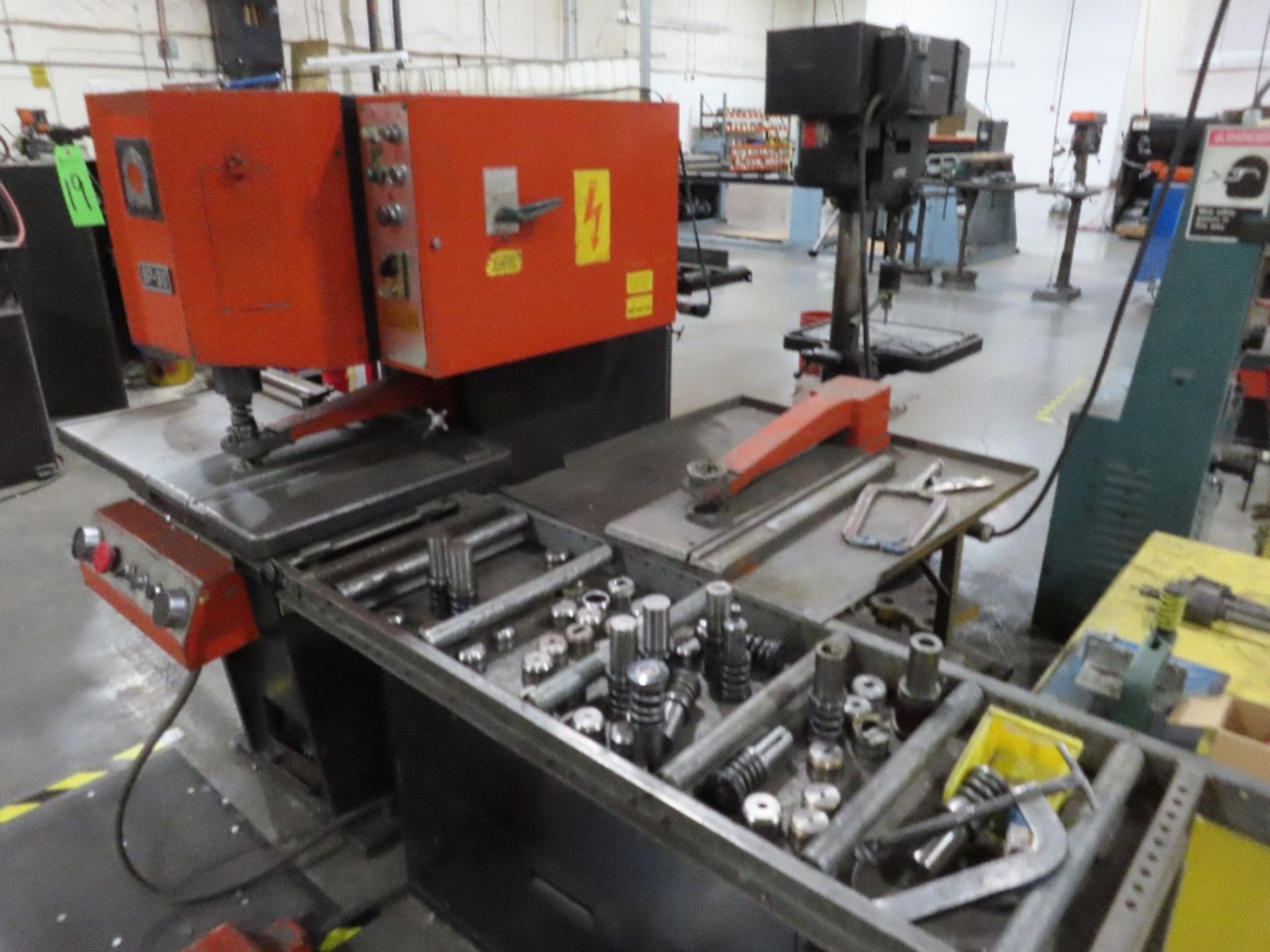 Amada mod. SP-30, Hyd. C-Frame Press w/ - Image 4 of 5