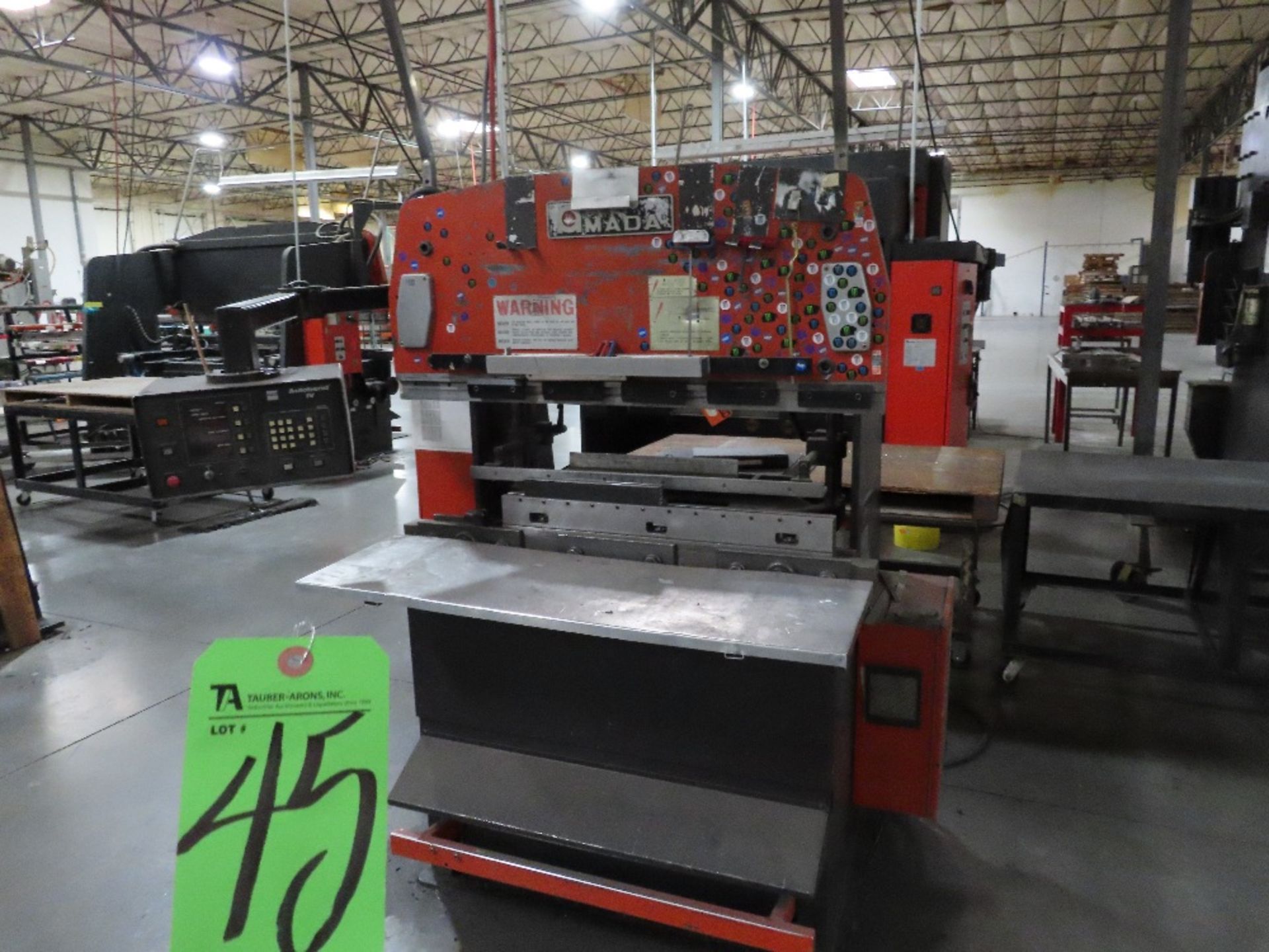 (1982) Amada mod. RG-25, 25-Ton Power Press